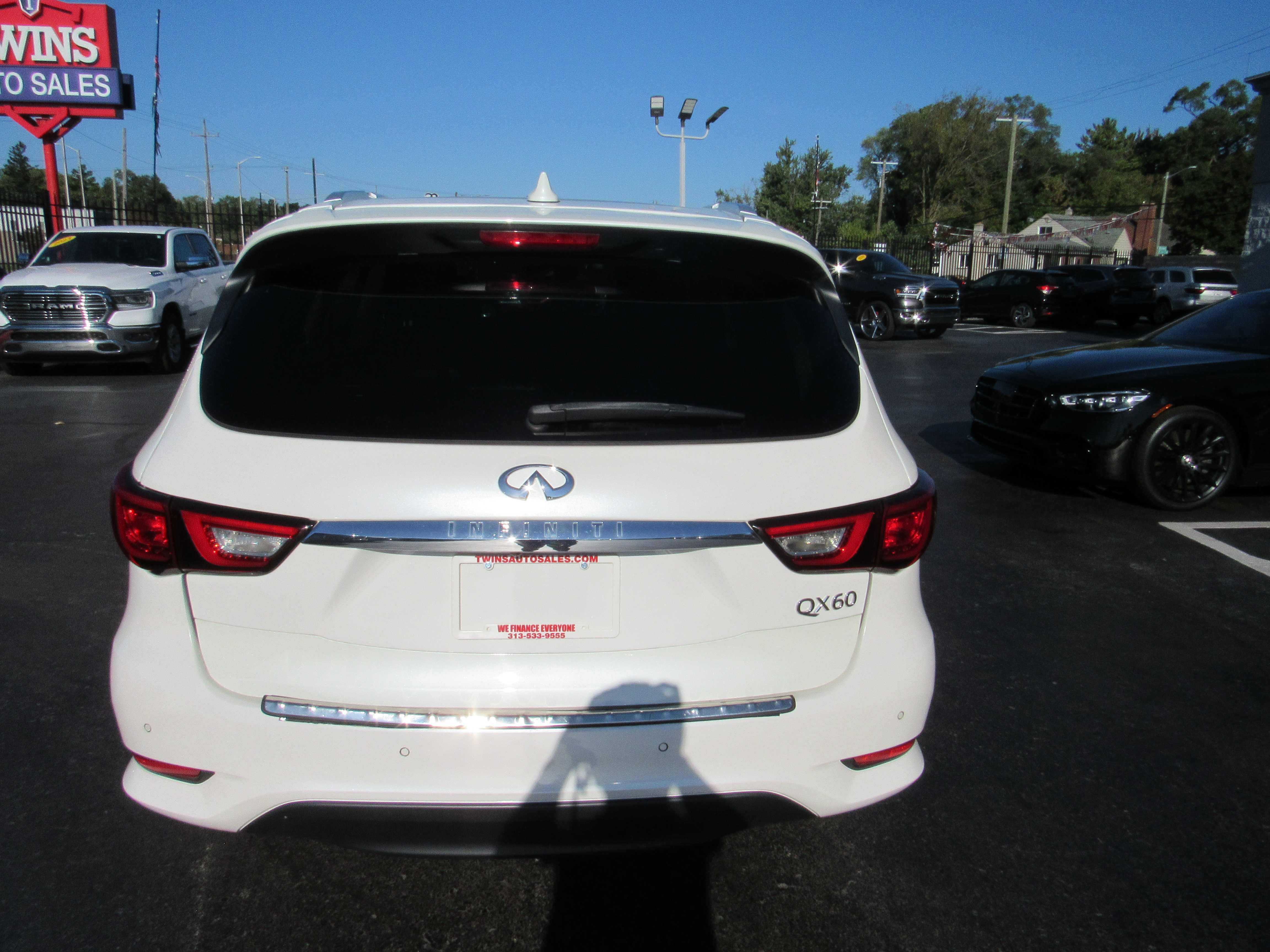 WHITE, 2016 INFINITI QX60 Thumnail Image 7