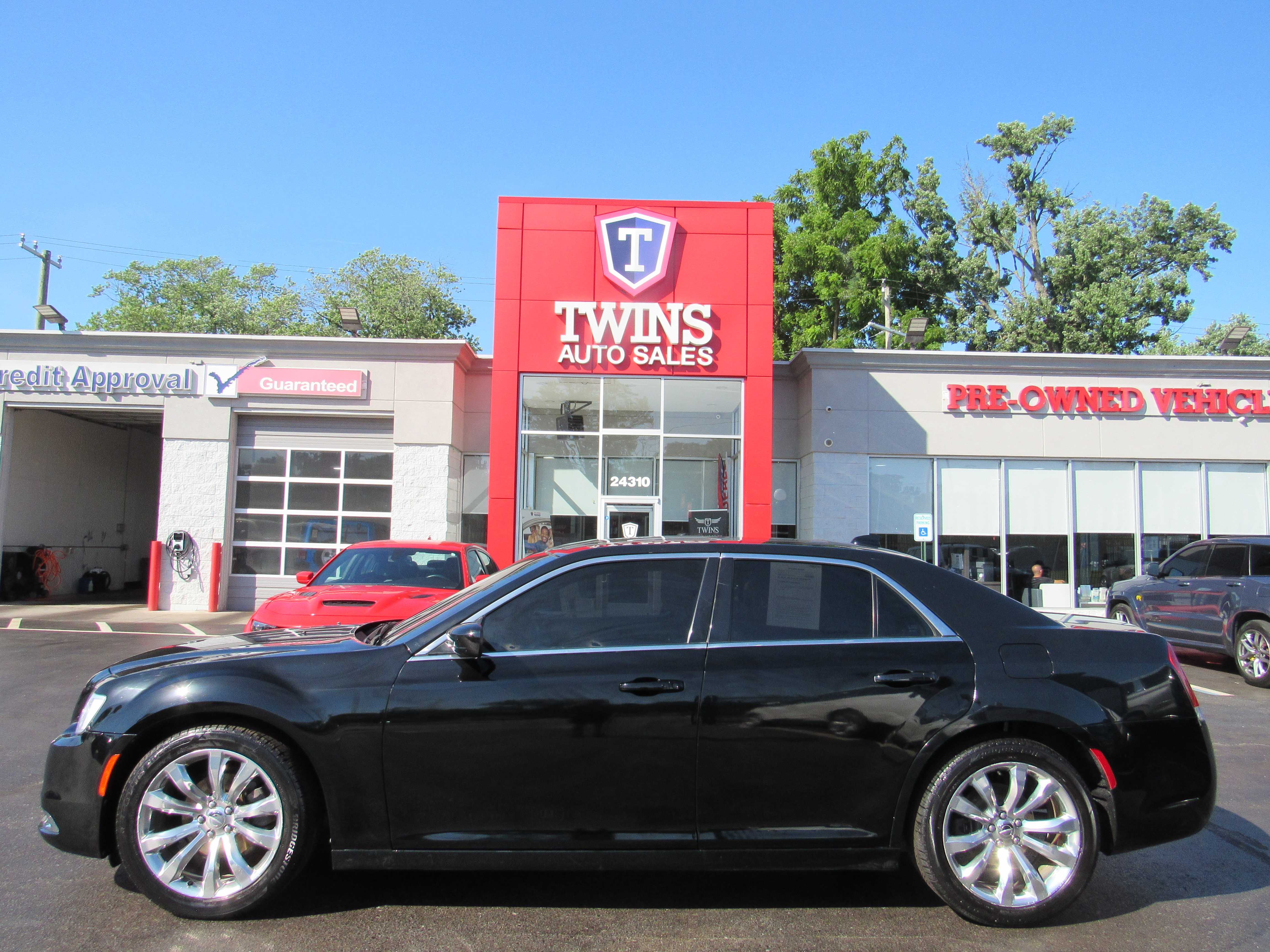 BLACK, 2016 CHRYSLER 300 Image 