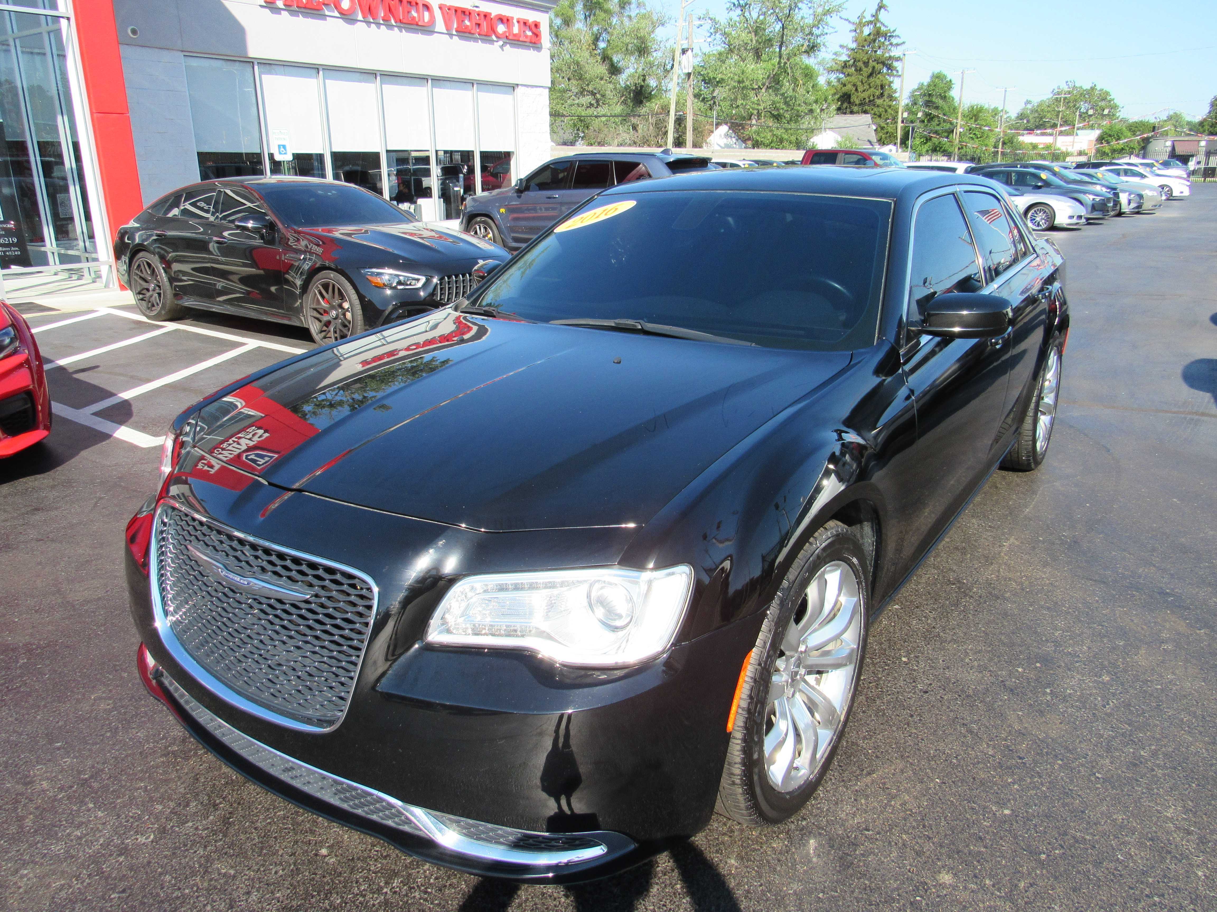 BLACK, 2016 CHRYSLER 300 Thumnail Image 2