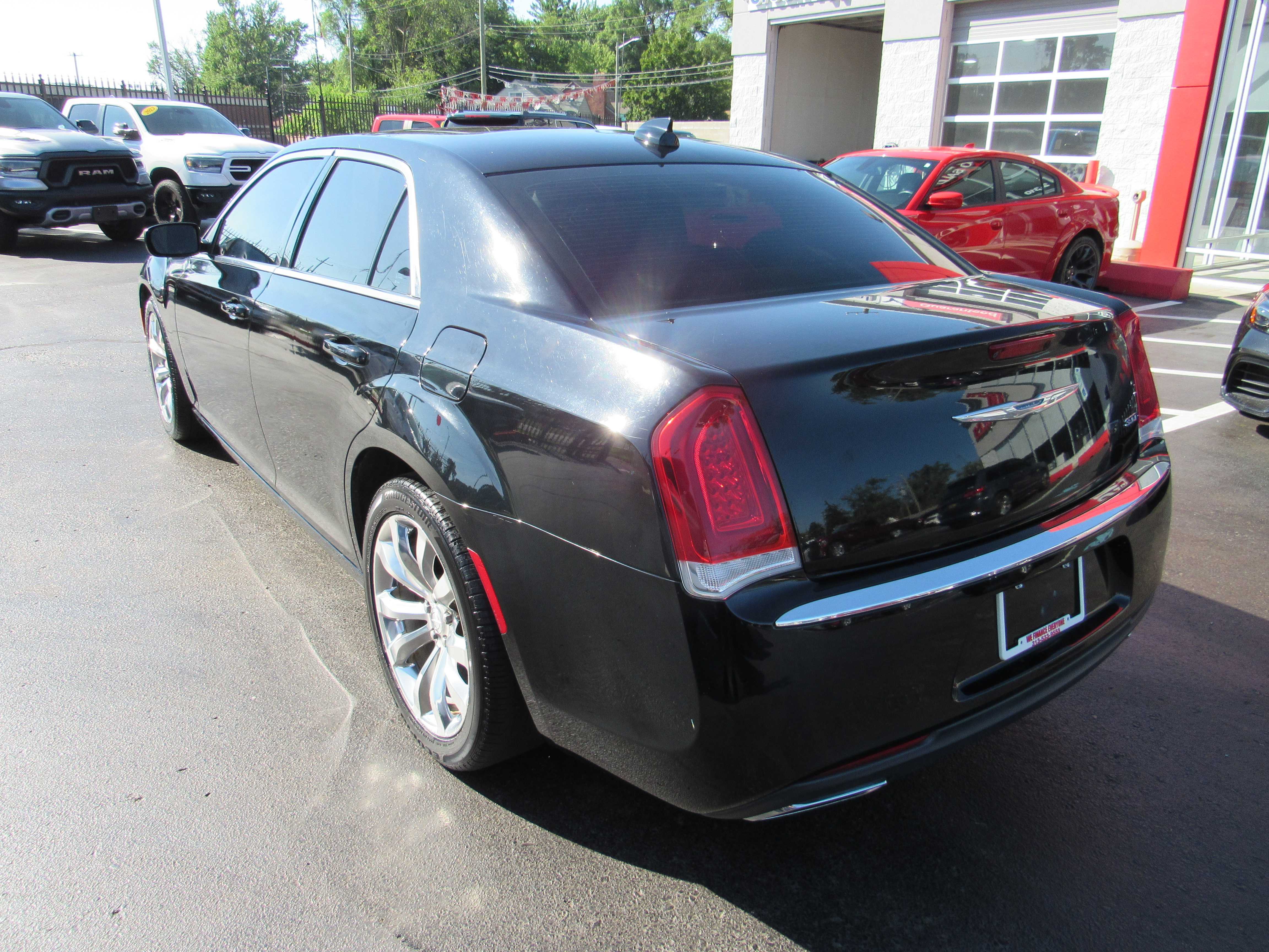 BLACK, 2016 CHRYSLER 300 Thumnail Image 8