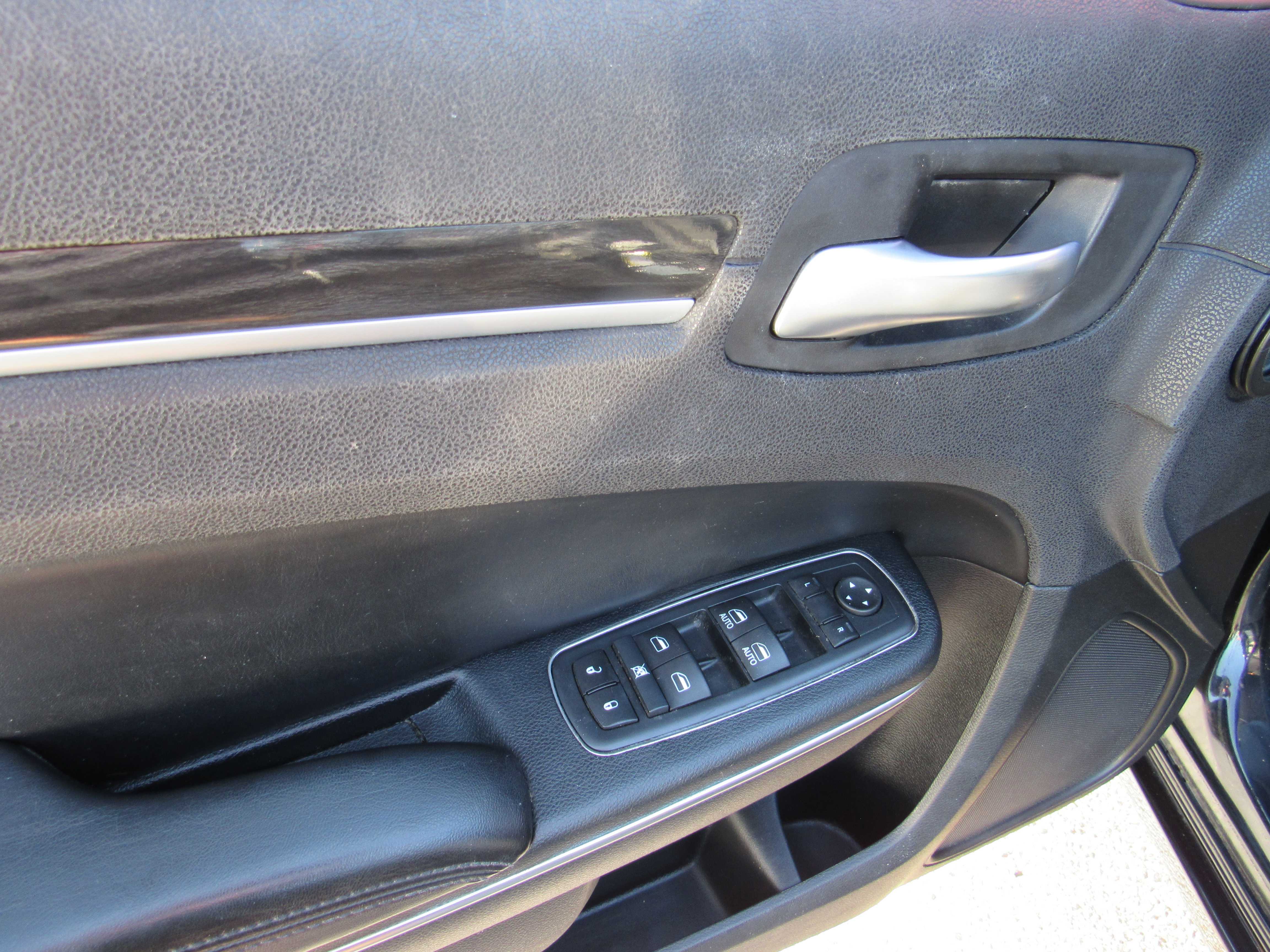 BLACK, 2016 CHRYSLER 300 Thumnail Image 9
