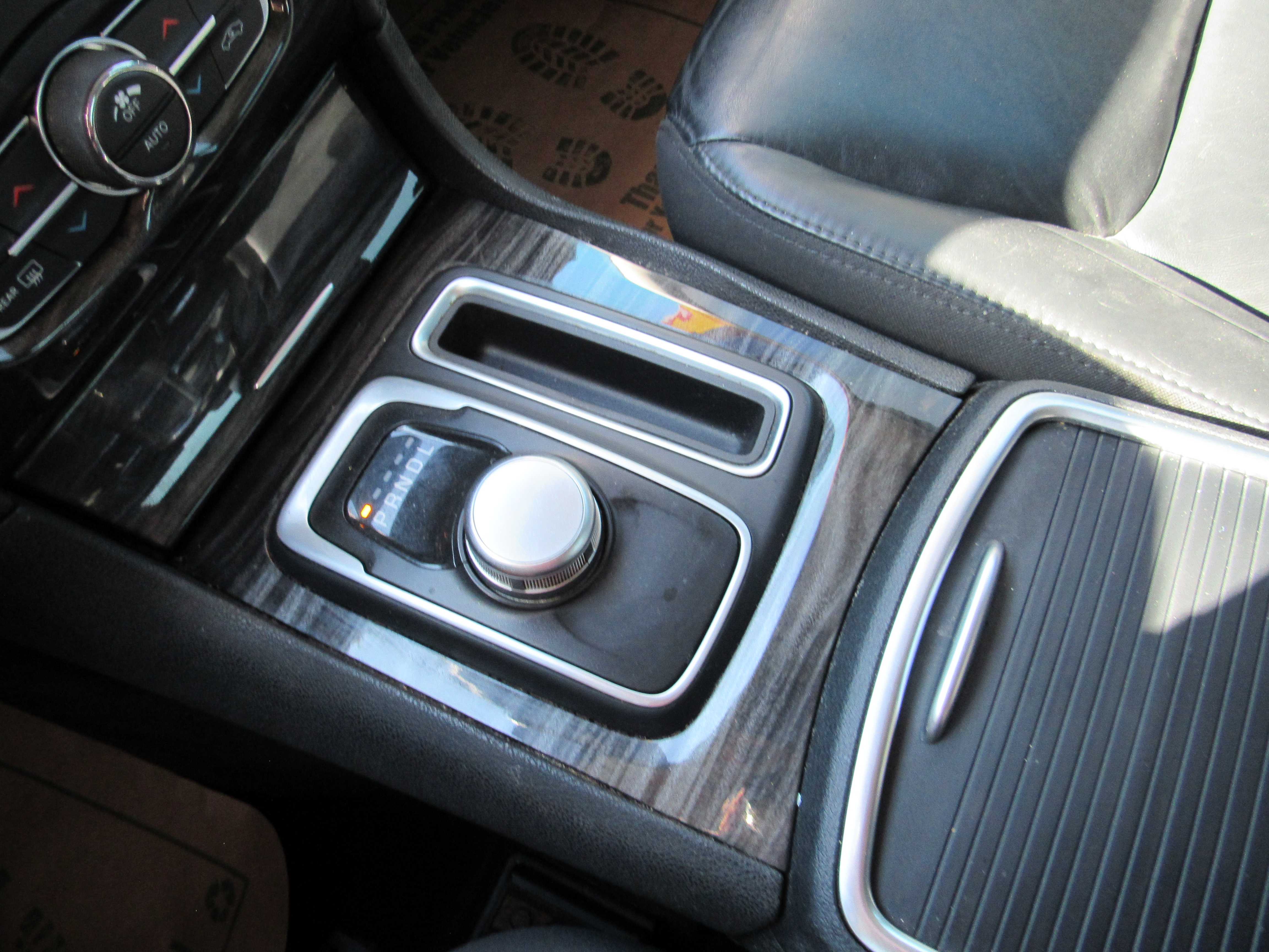 BLACK, 2016 CHRYSLER 300 Thumnail Image 19