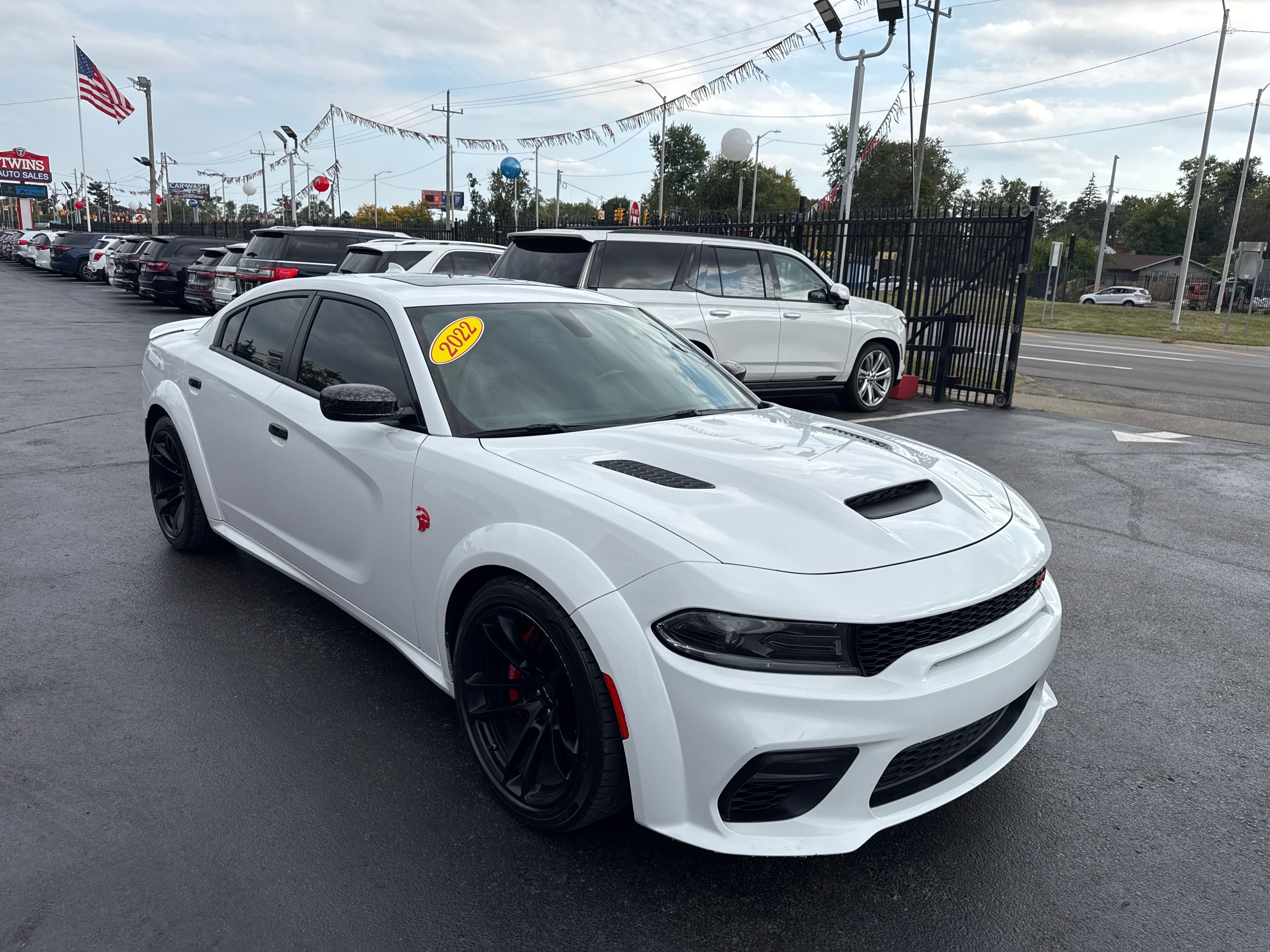 WHITE, 2022 DODGE CHARGER Thumnail Image 4