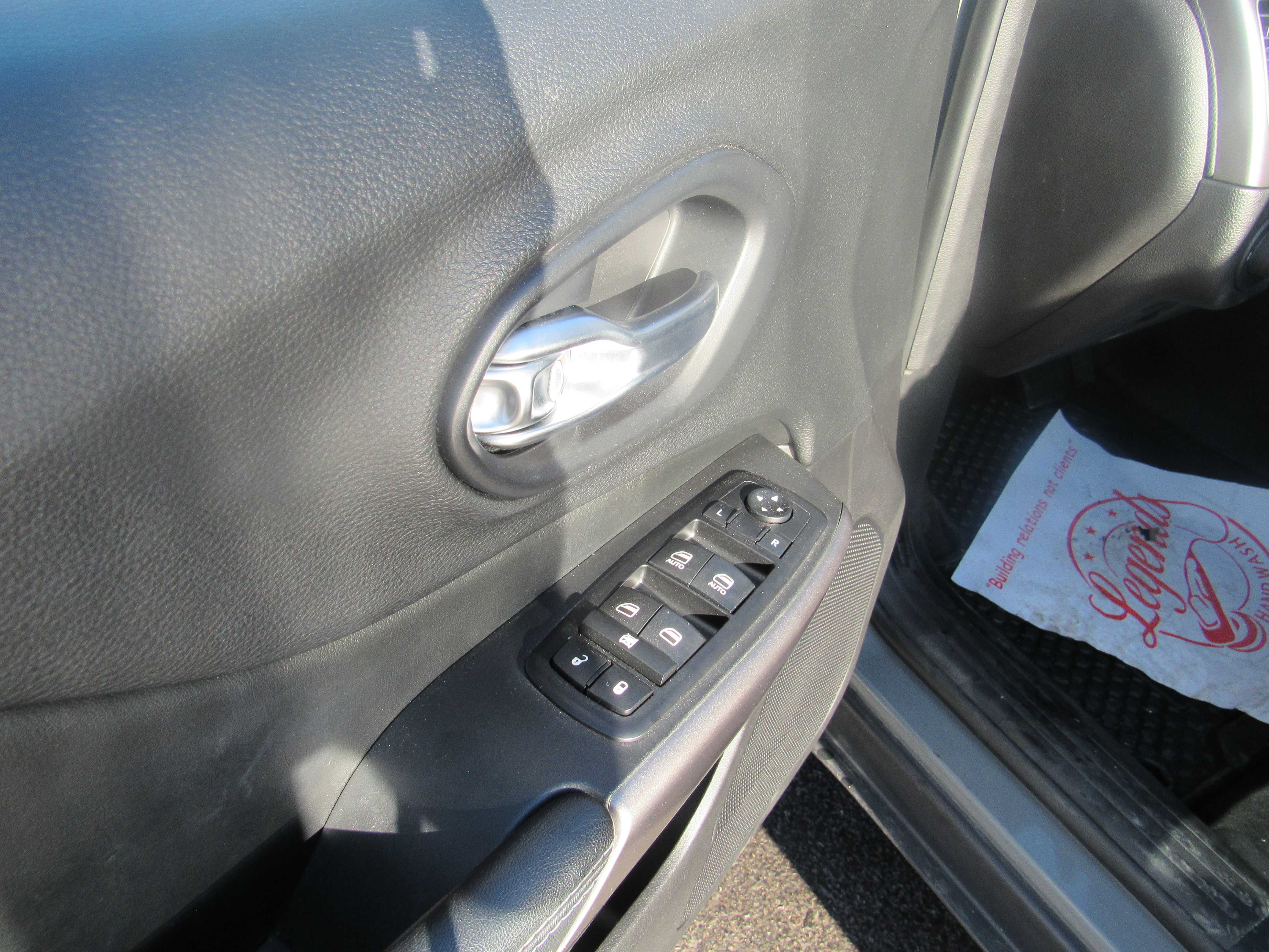GREY, 2019 JEEP CHEROKEE Thumnail Image 8