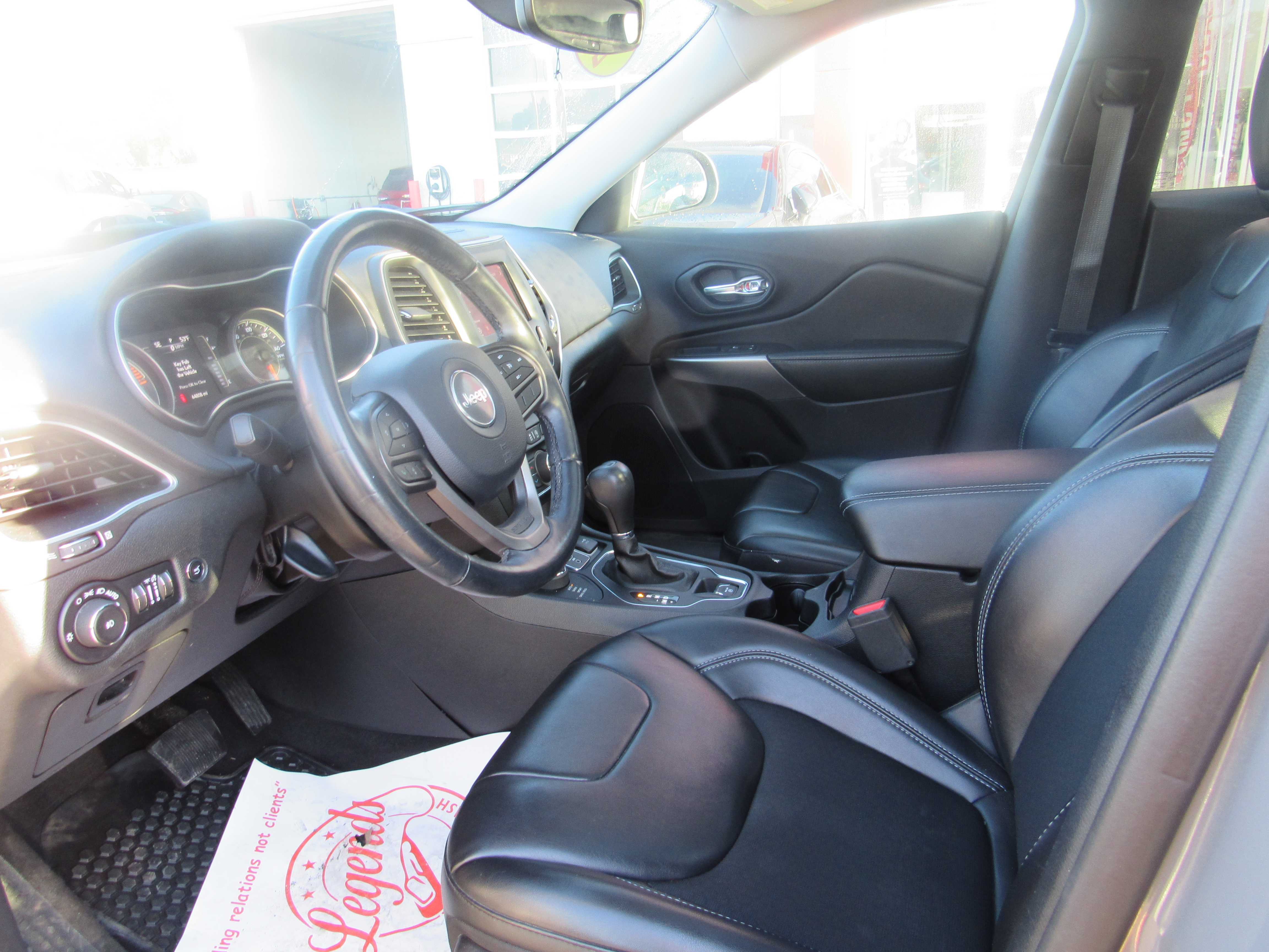 GREY, 2019 JEEP CHEROKEE Thumnail Image 9