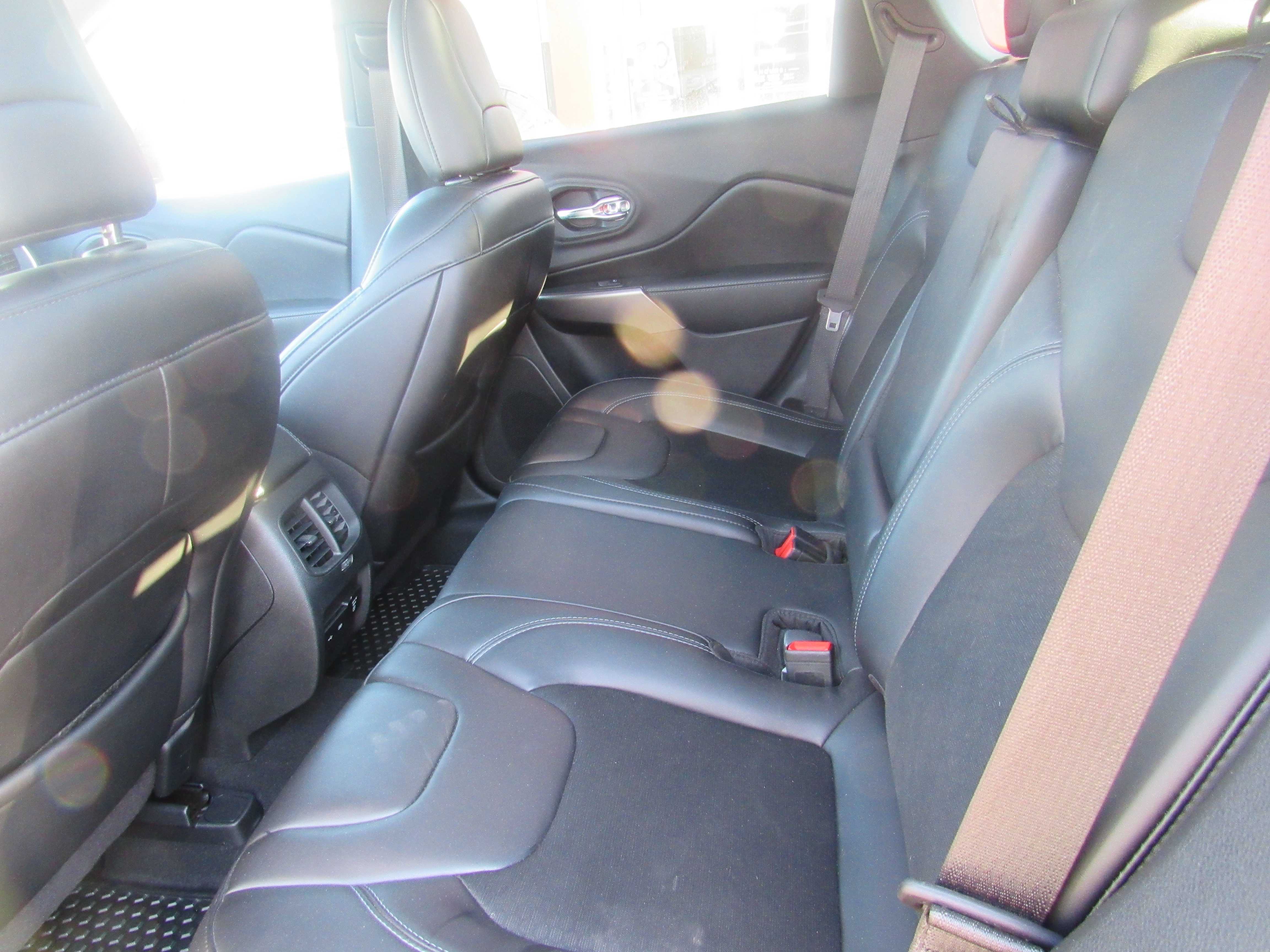 GREY, 2019 JEEP CHEROKEE Thumnail Image 11