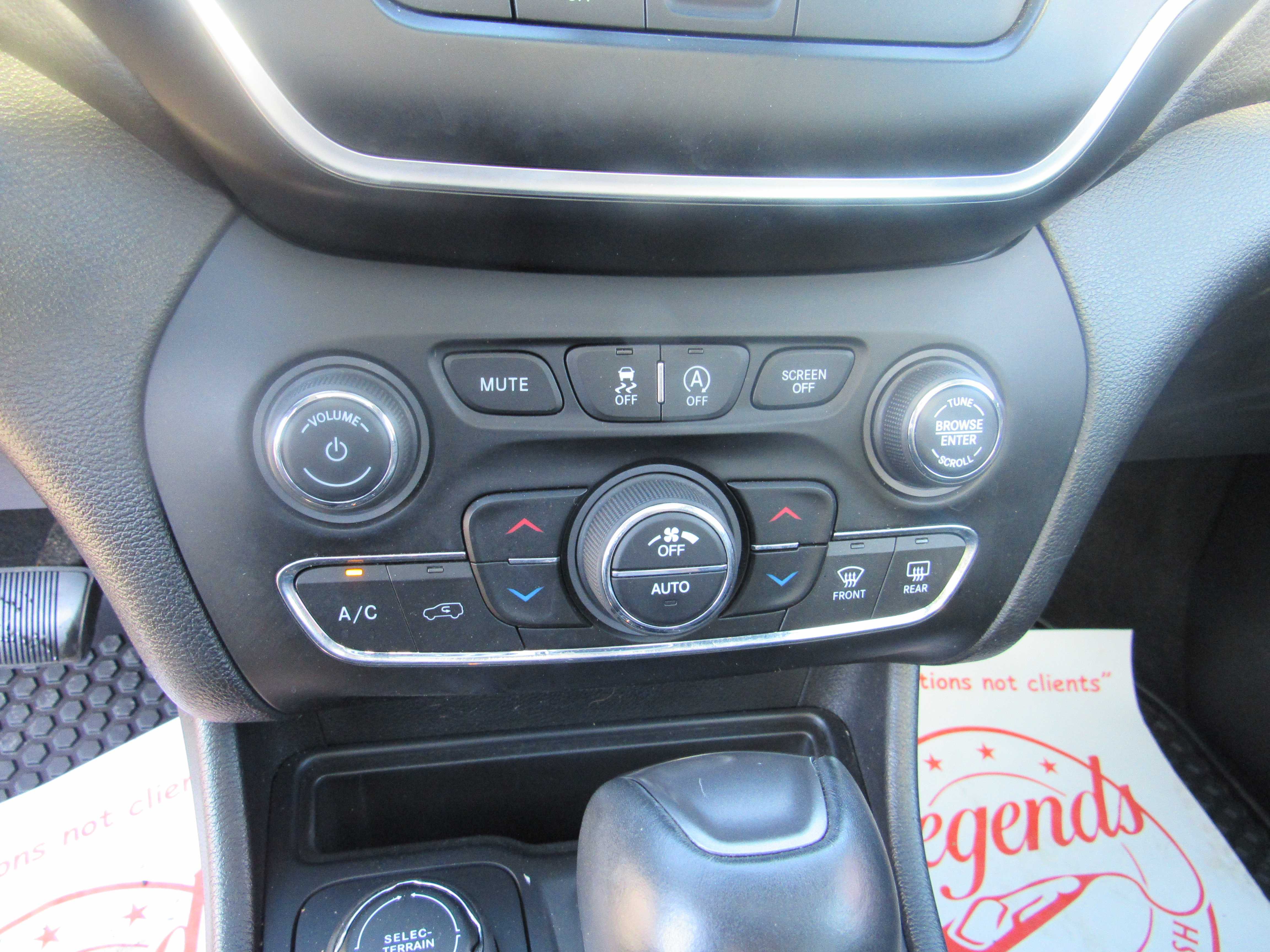 GREY, 2019 JEEP CHEROKEE Thumnail Image 15