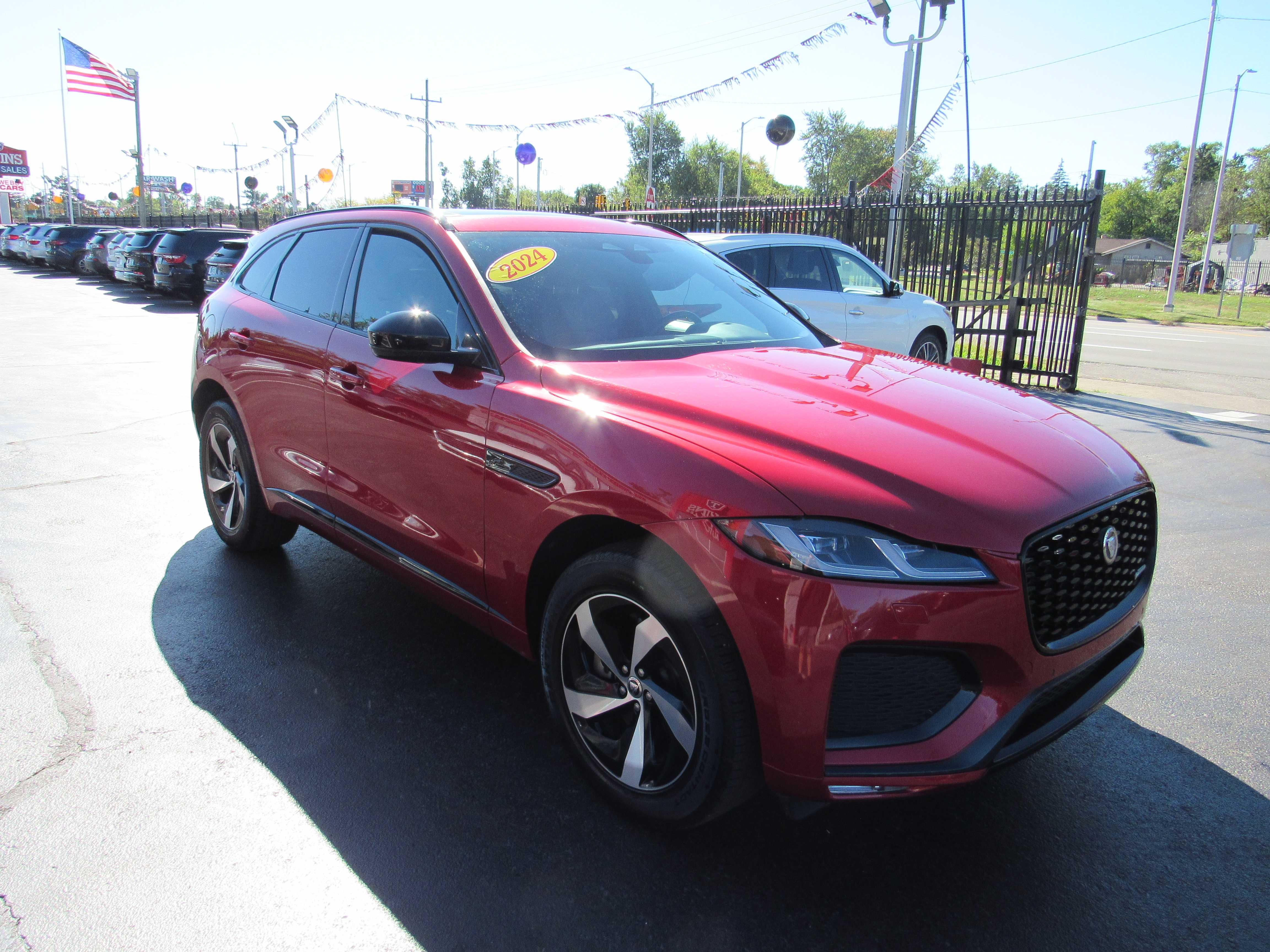 RED, 2024 JAGUAR F-PACE Thumnail Image 4