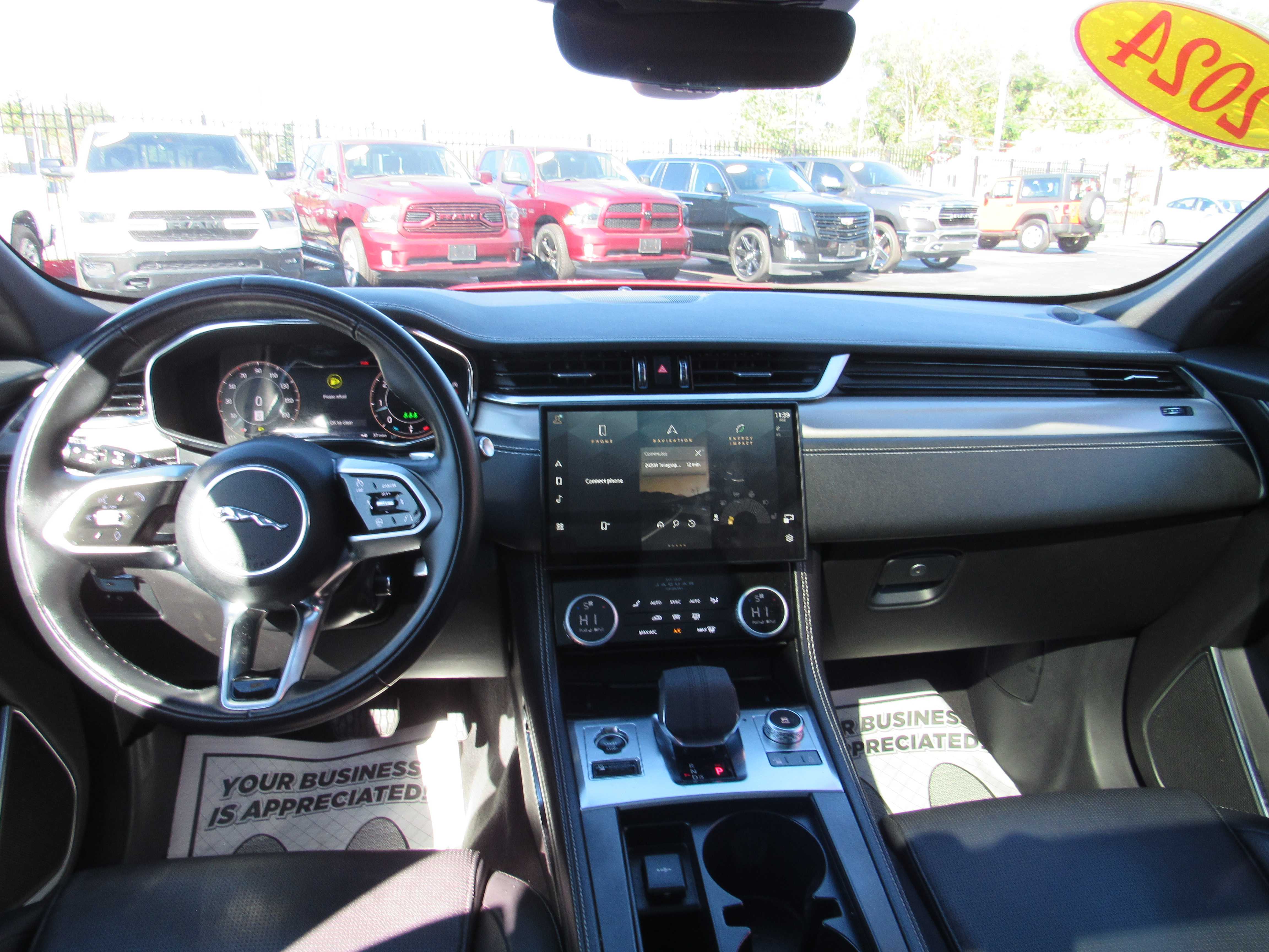 RED, 2024 JAGUAR F-PACE Thumnail Image 15
