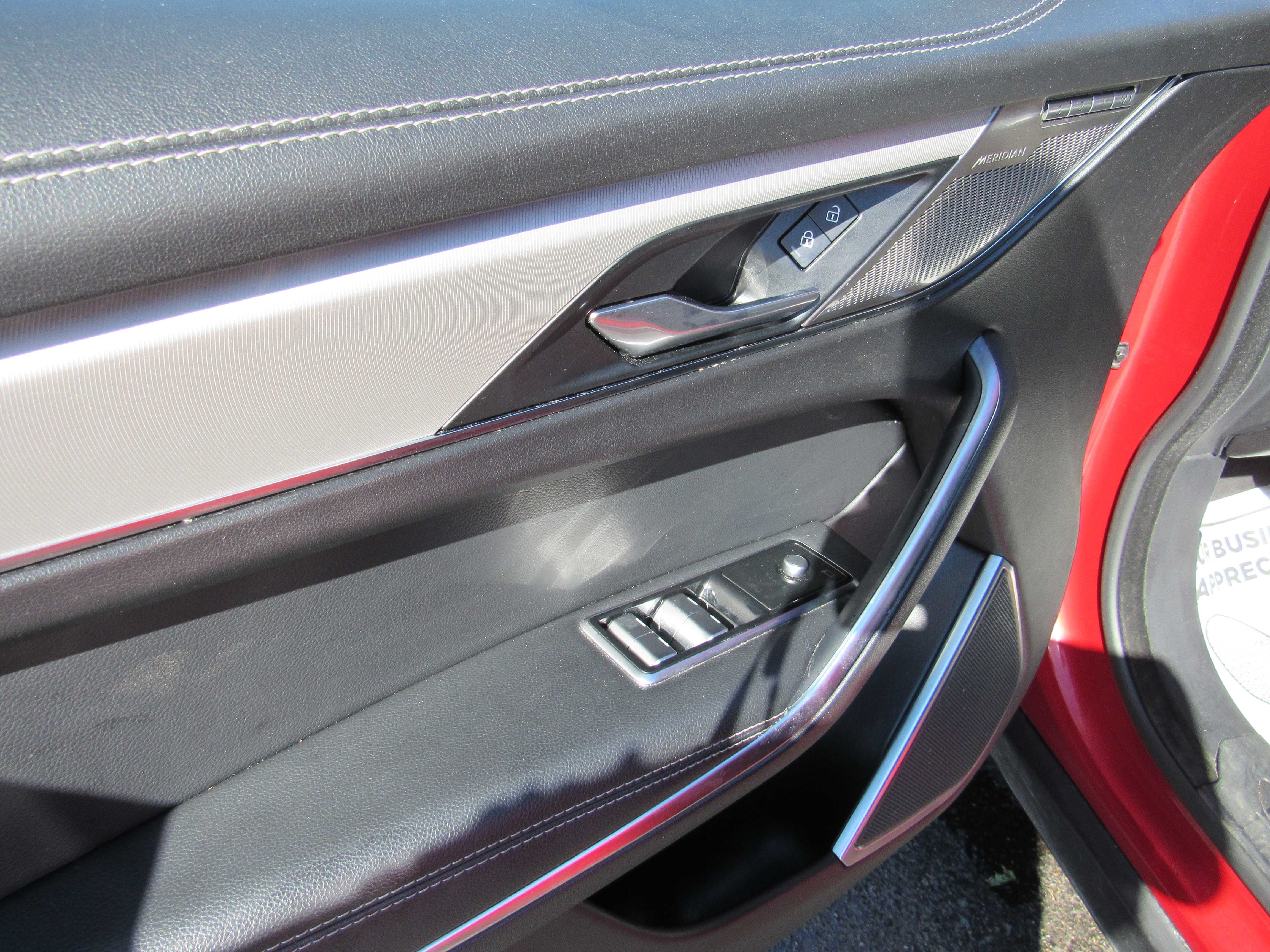 RED, 2024 JAGUAR F-PACE Thumnail Image 17