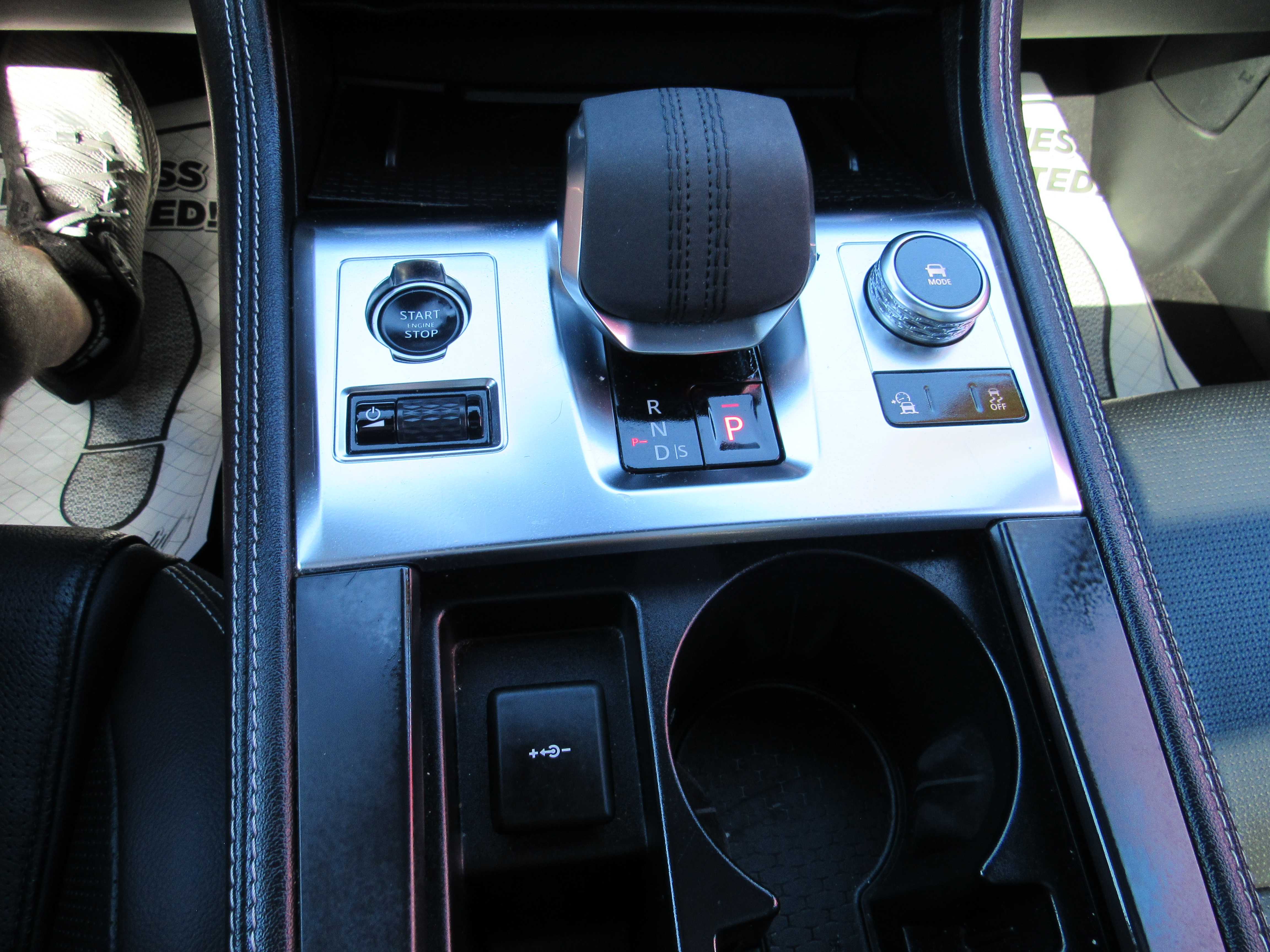 RED, 2024 JAGUAR F-PACE Thumnail Image 22