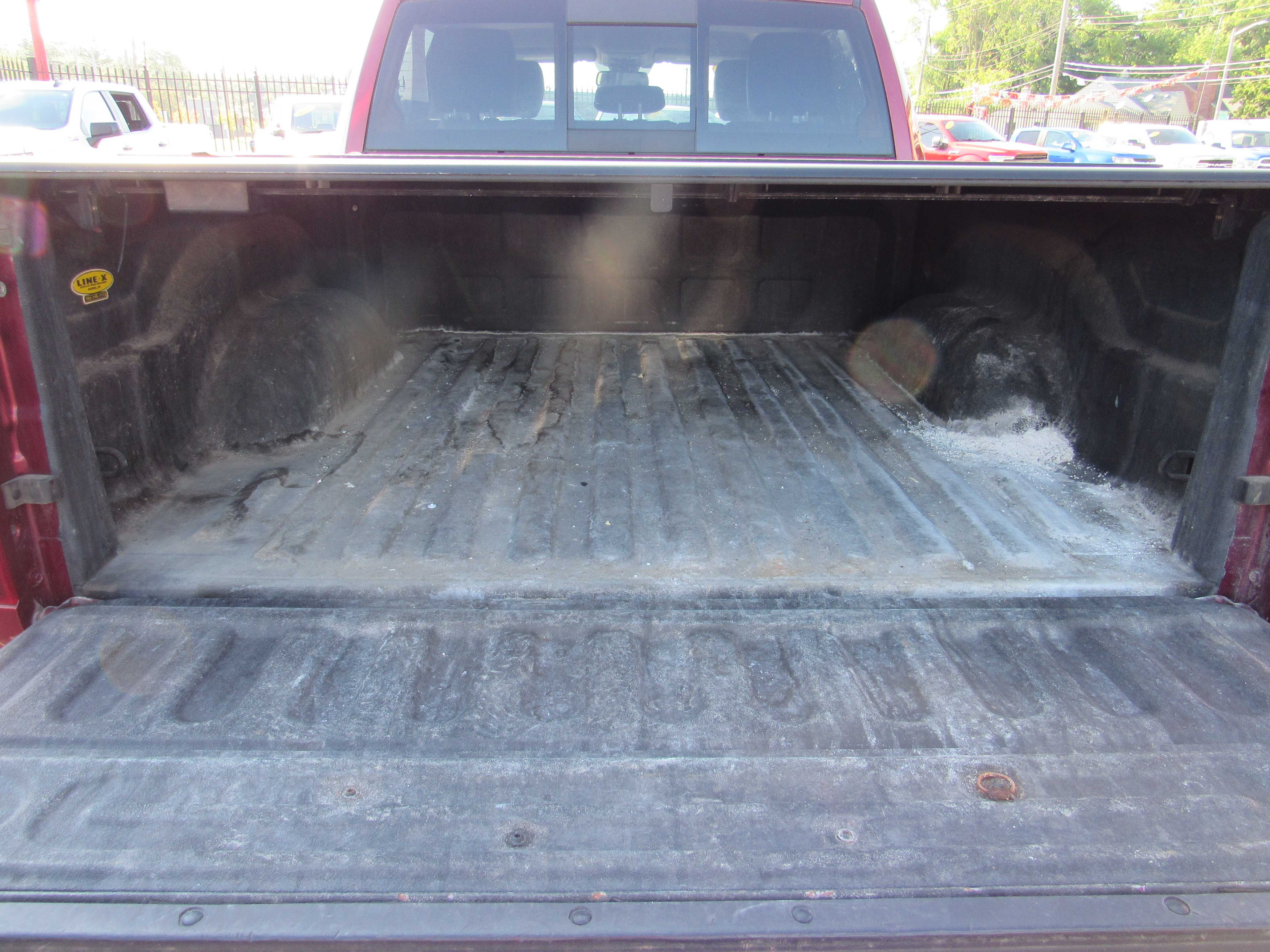 RED, 2018 RAM 1500 CREW CAB Thumnail Image 9