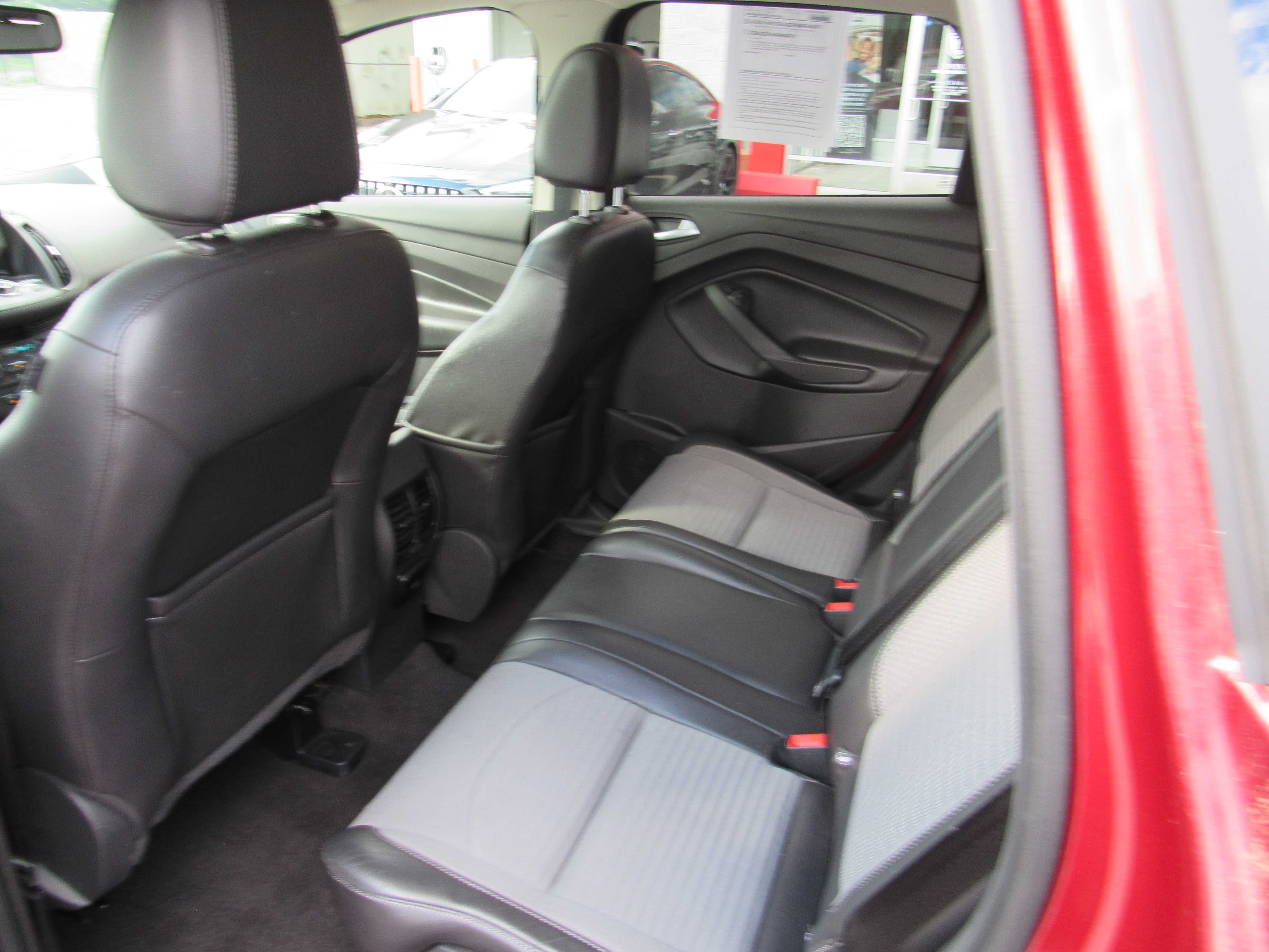 RED, 2017 FORD ESCAPE Thumnail Image 12