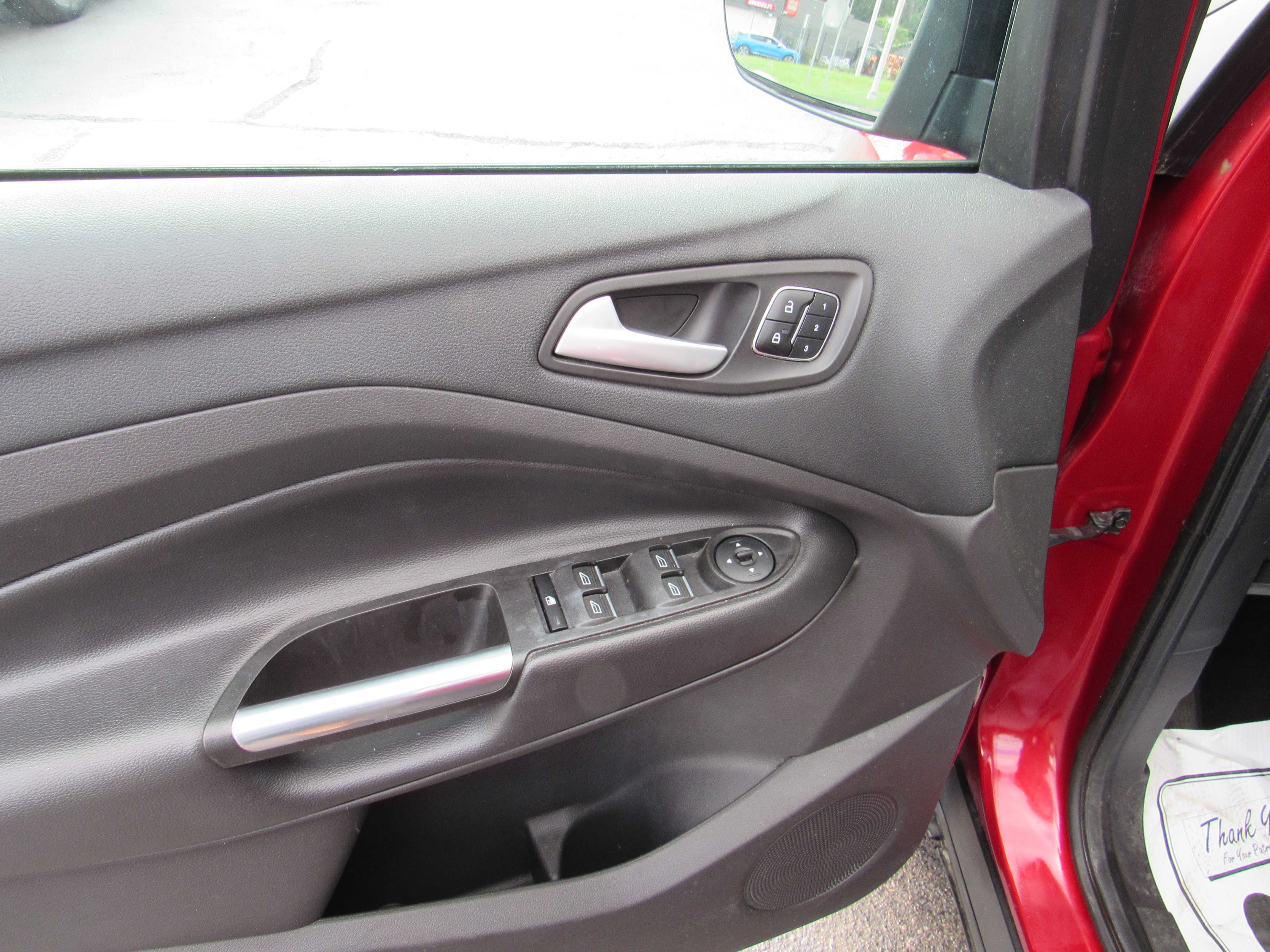 RED, 2017 FORD ESCAPE Thumnail Image 15