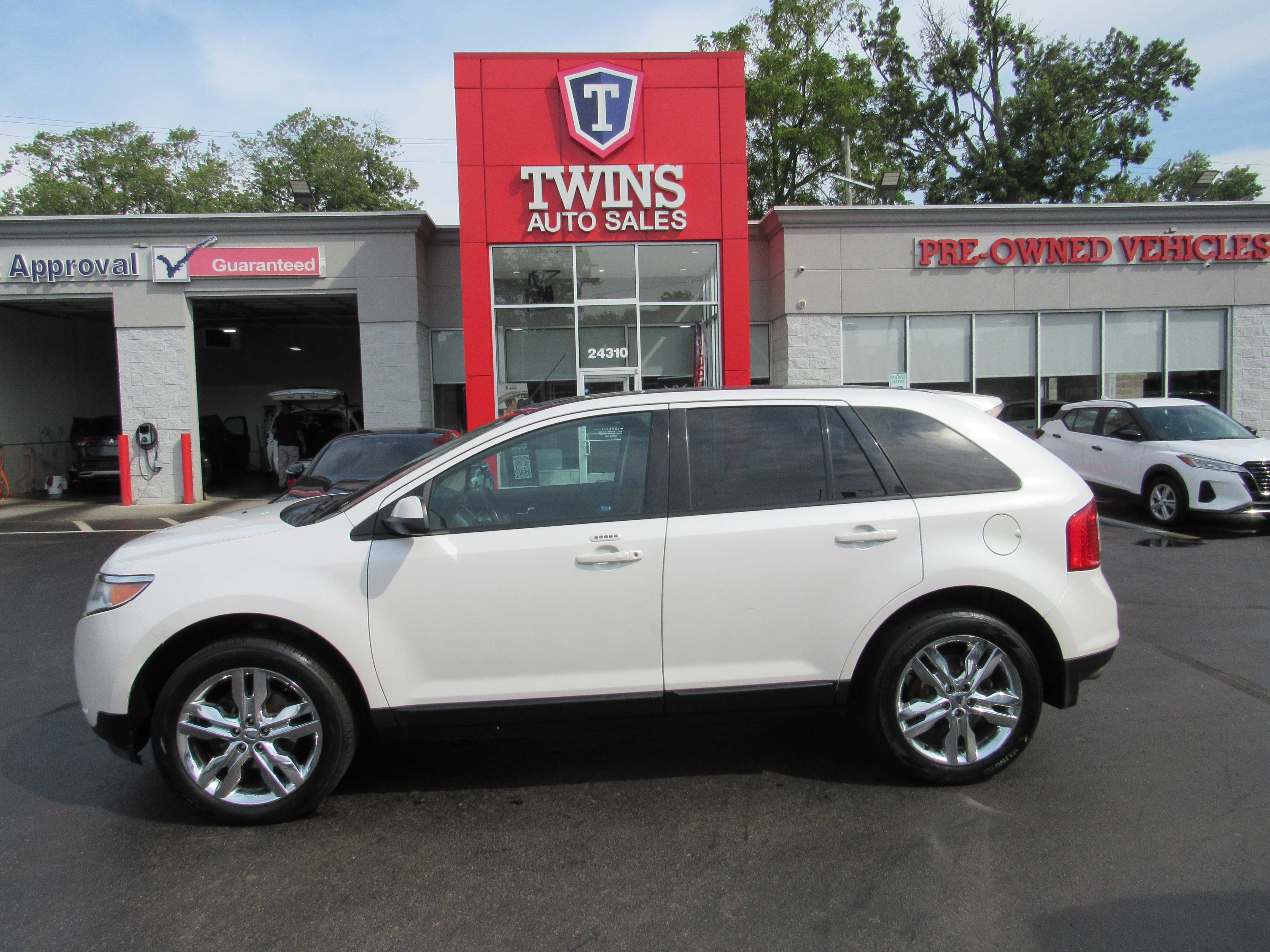 WHITE, 2013 FORD EDGE Image 