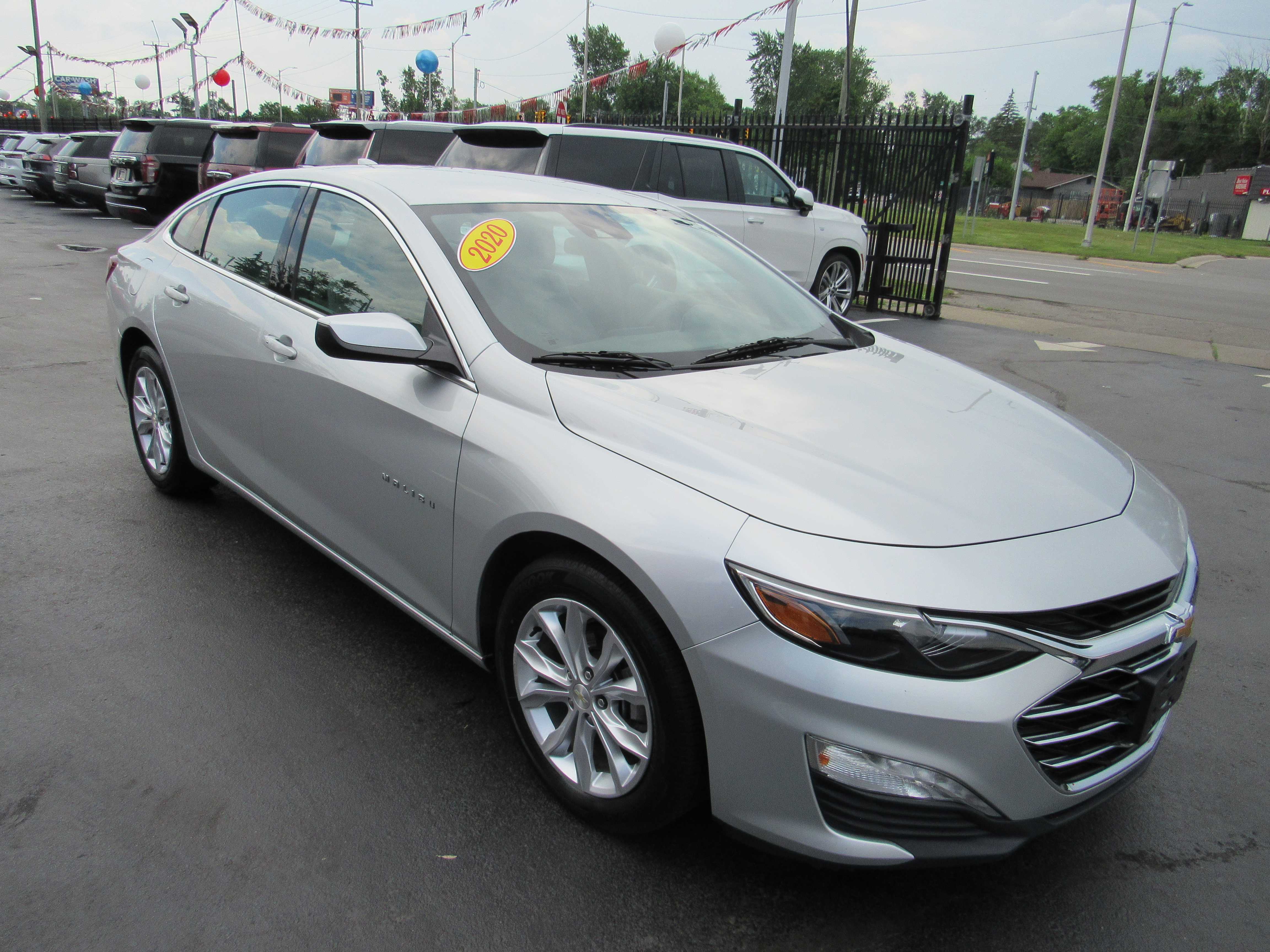 SILVER, 2020 CHEVROLET MALIBU Thumnail Image 4