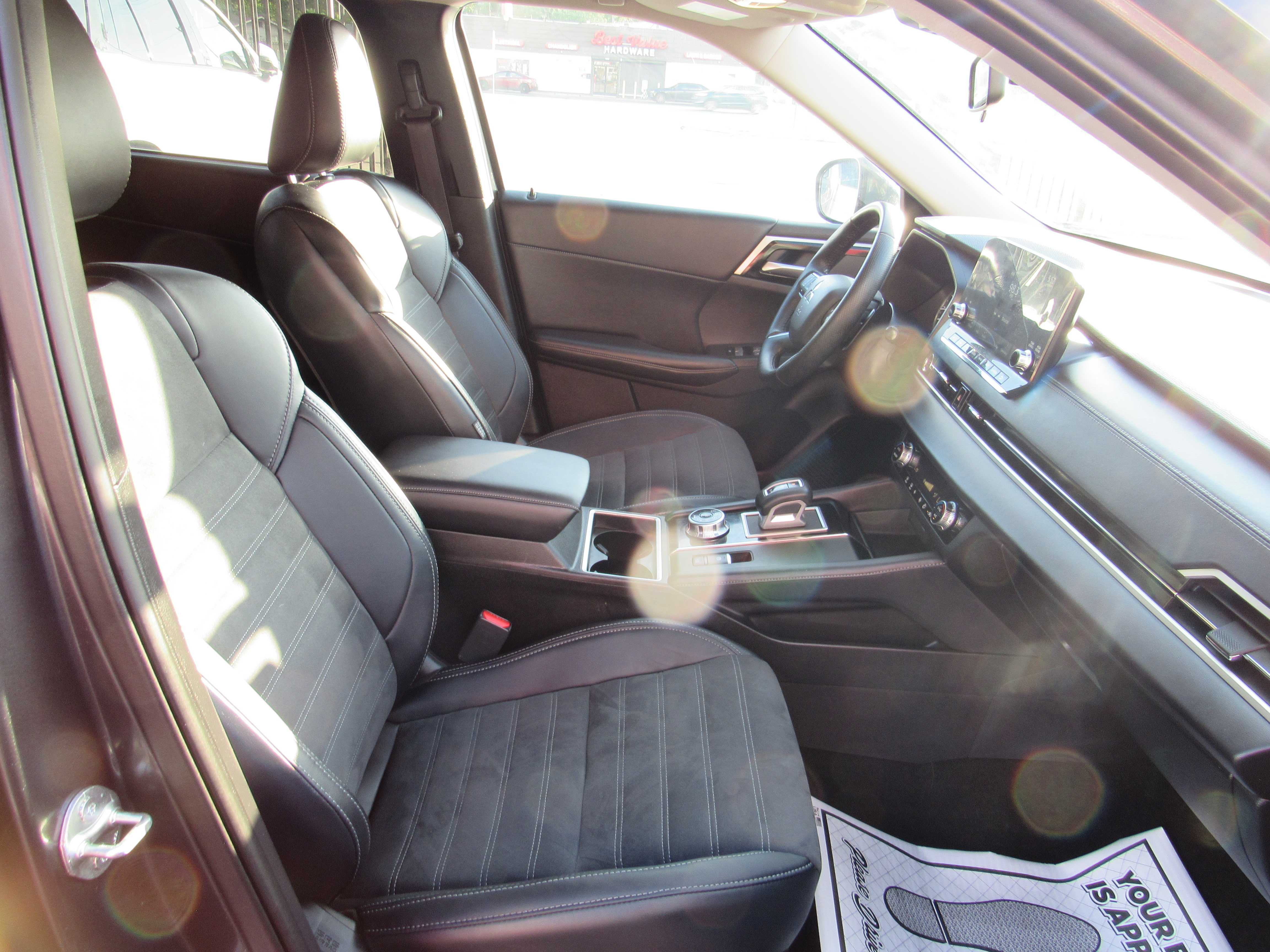 GREY, 2024 MITSUBISHI OUTLANDER Thumnail Image 9