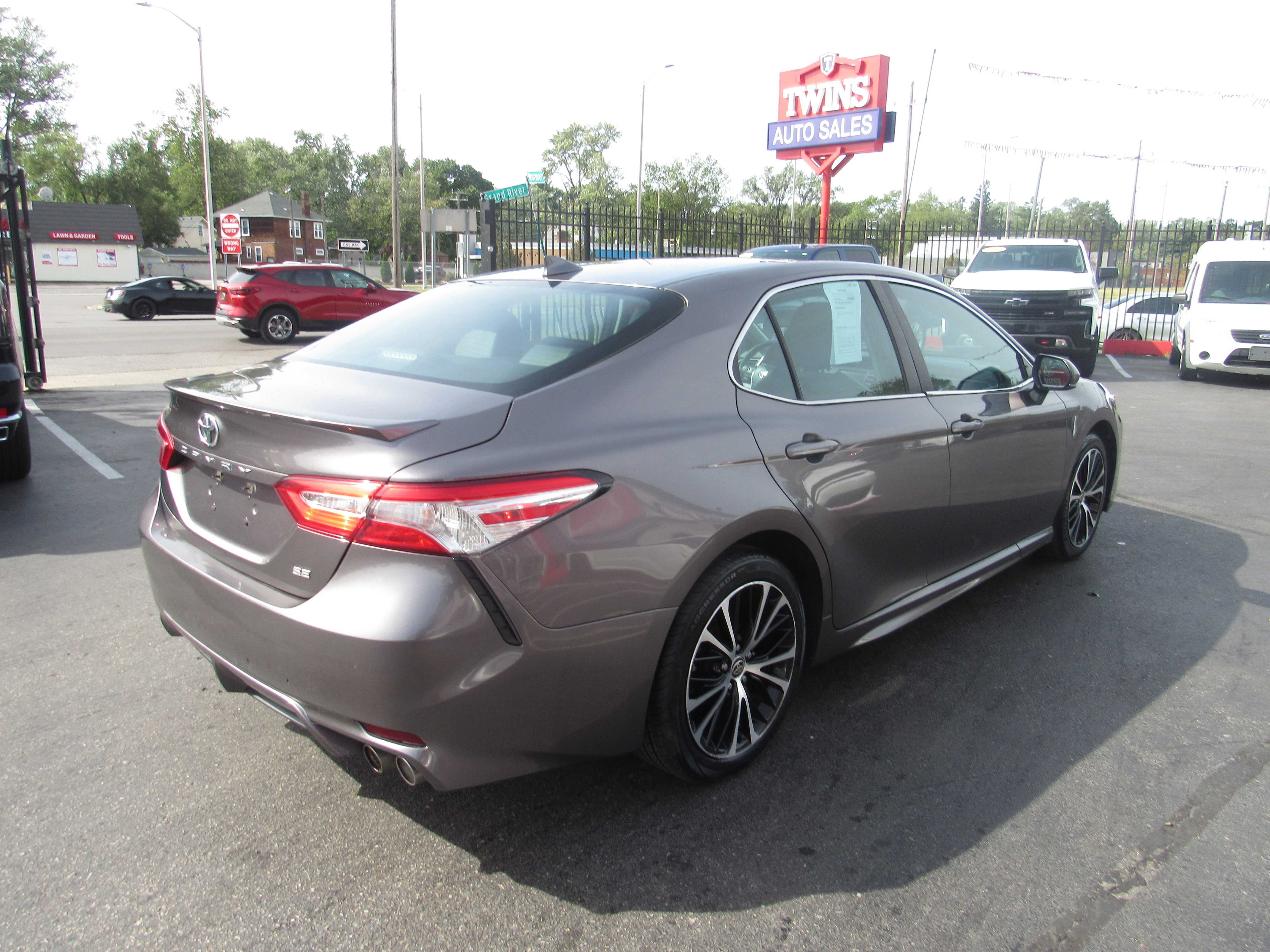 2020 TOYOTA CAMRY Thumnail Image 3