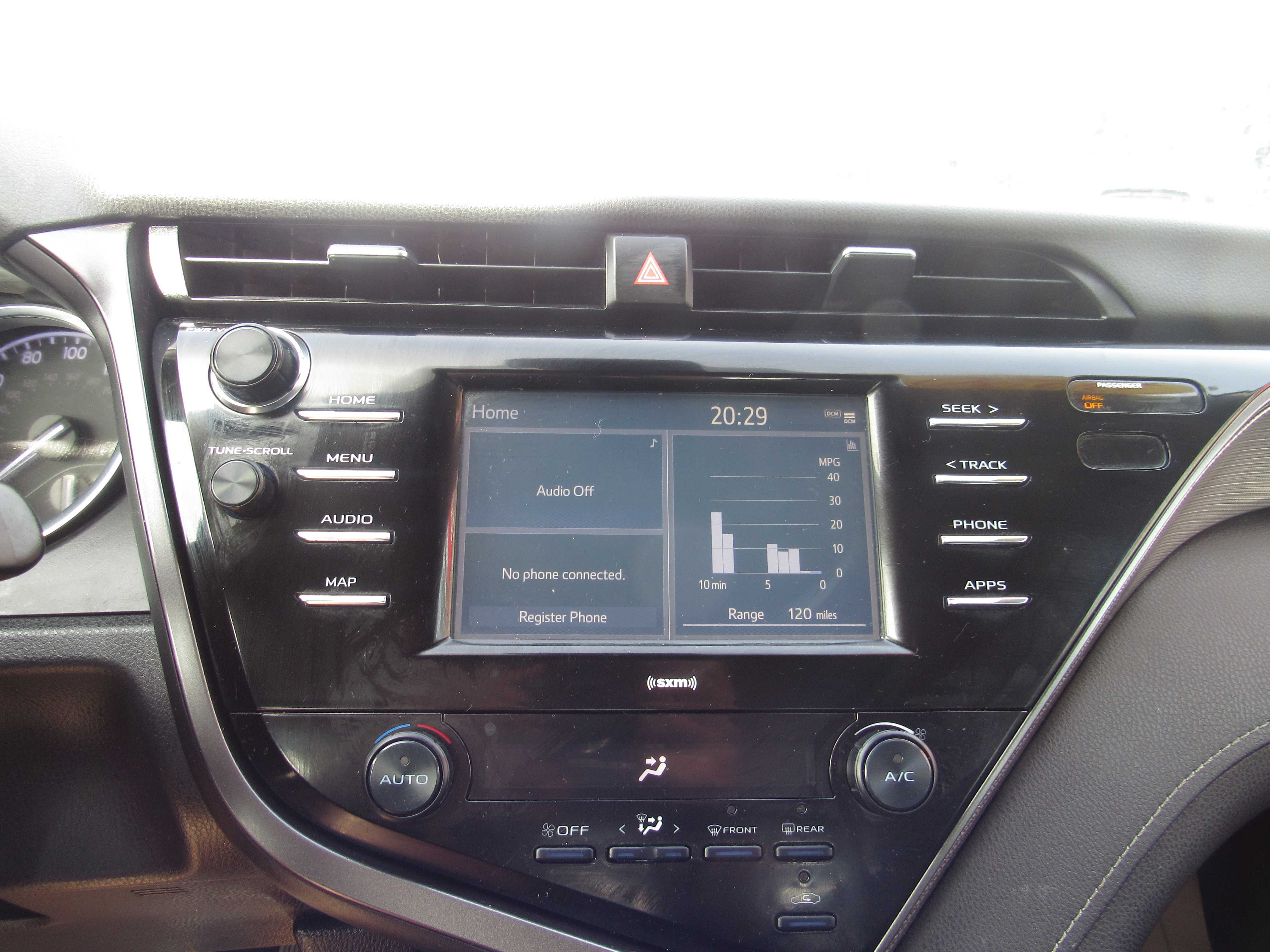 2020 TOYOTA CAMRY Thumnail Image 8