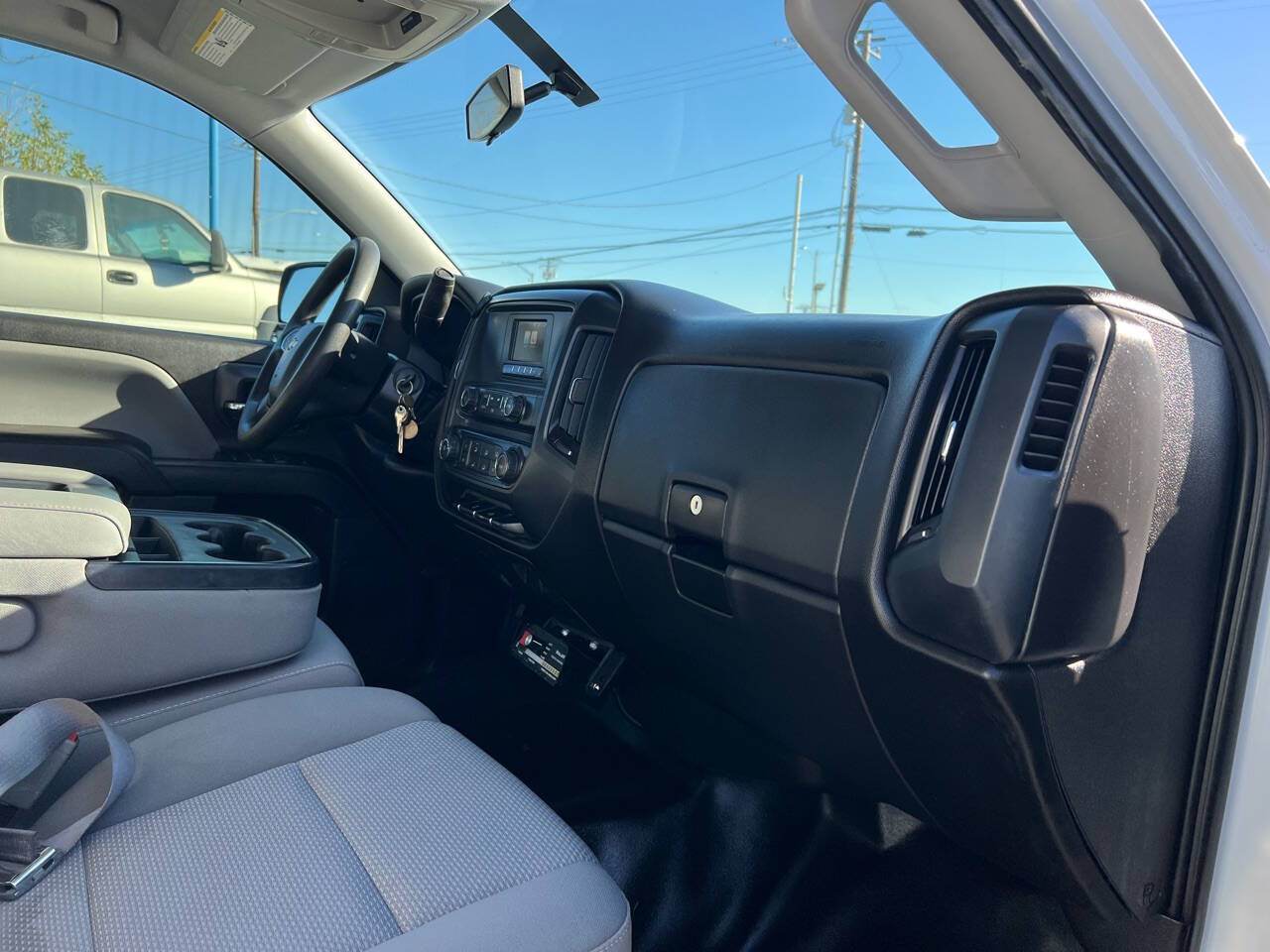 White, 2016 Chevrolet Silverado 1500 Image 6