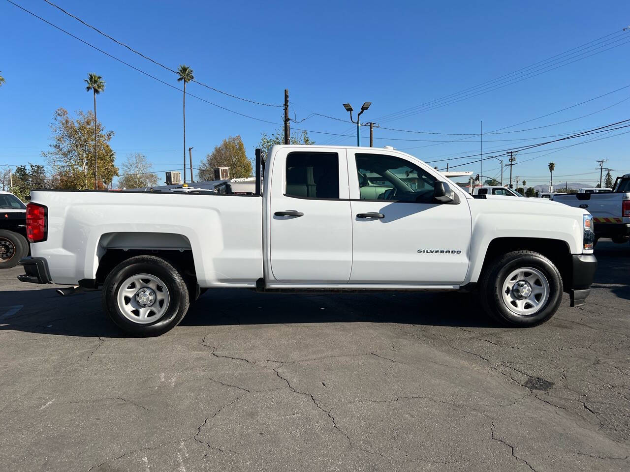 White, 2016 Chevrolet Silverado 1500 Image 4