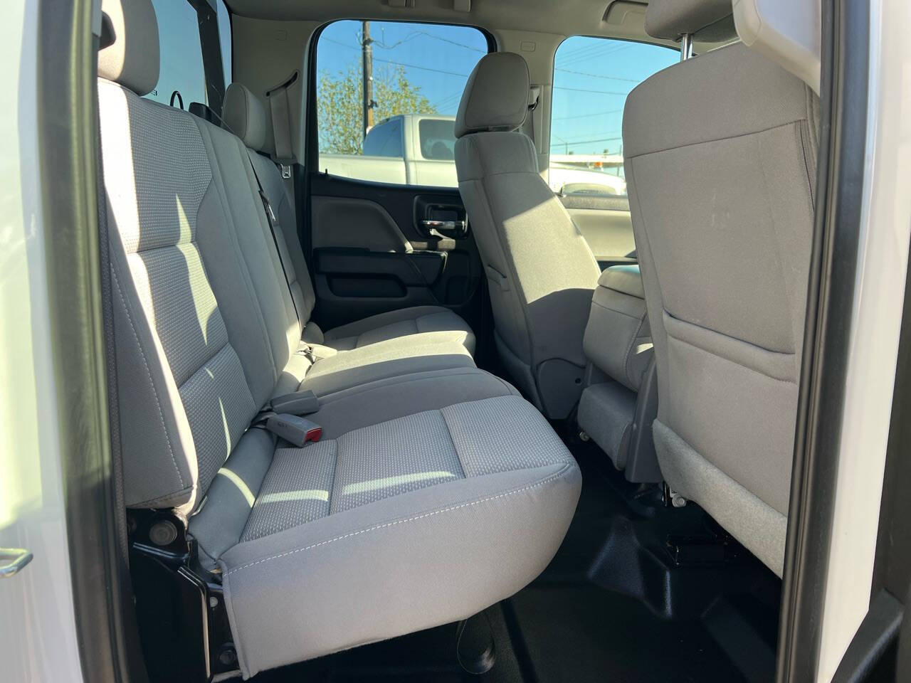 White, 2016 Chevrolet Silverado 1500 Image 8
