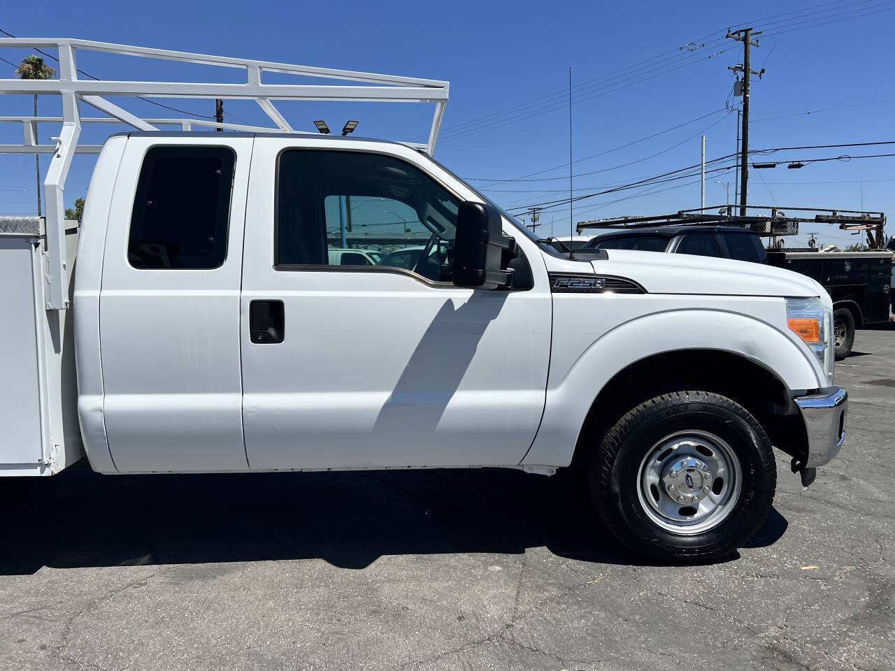 White, 2014 Ford F-250 Super Duty Image 5