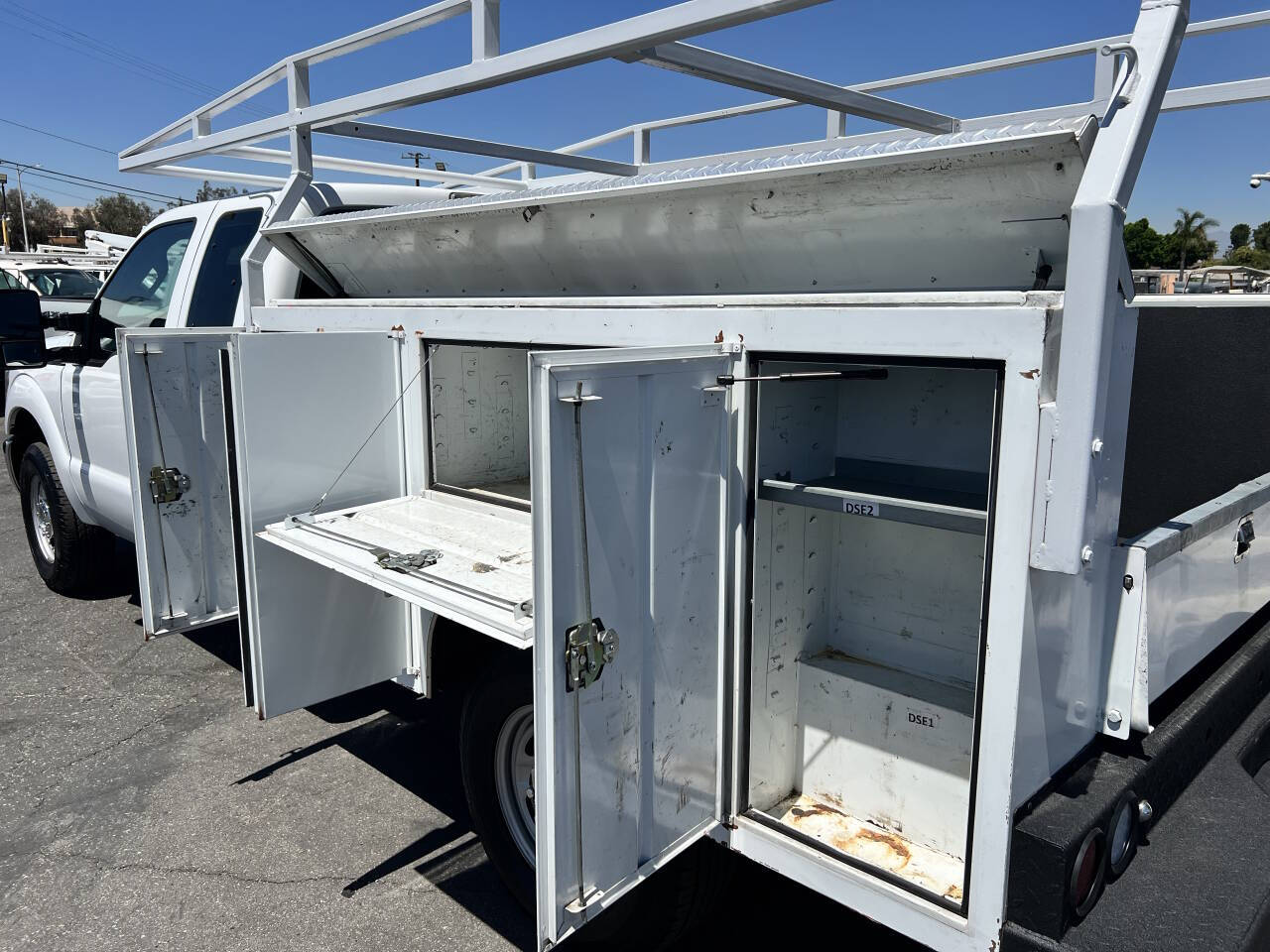 White, 2014 Ford F-250 Super Duty Image 17