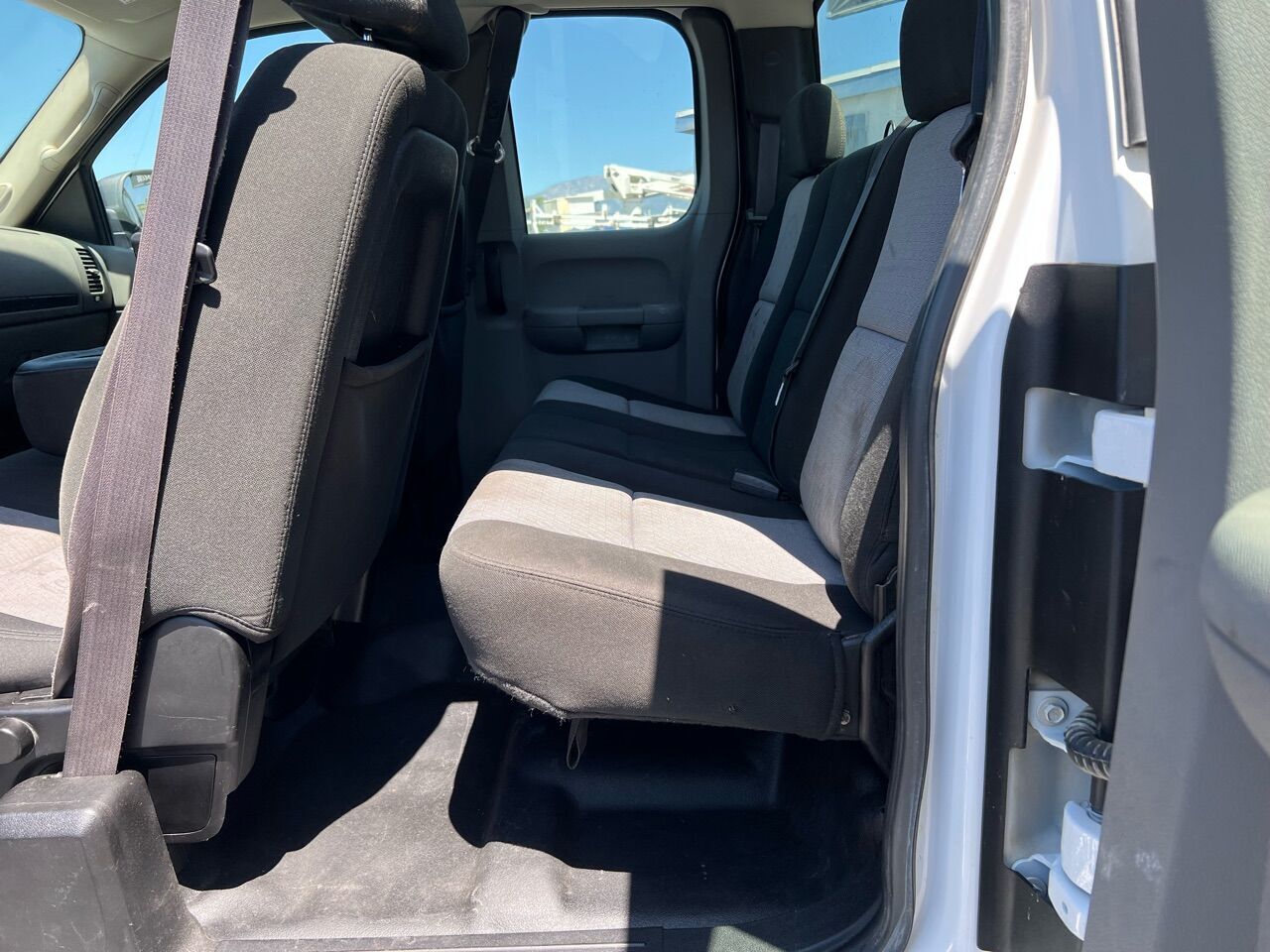 White, 2009 Chevrolet Silverado 1500 Image 14