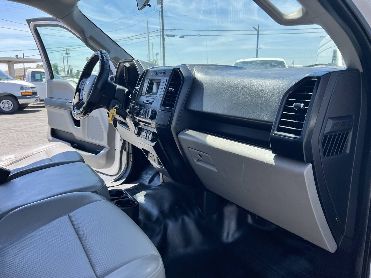 White, 2016 Ford F-150 Image 19