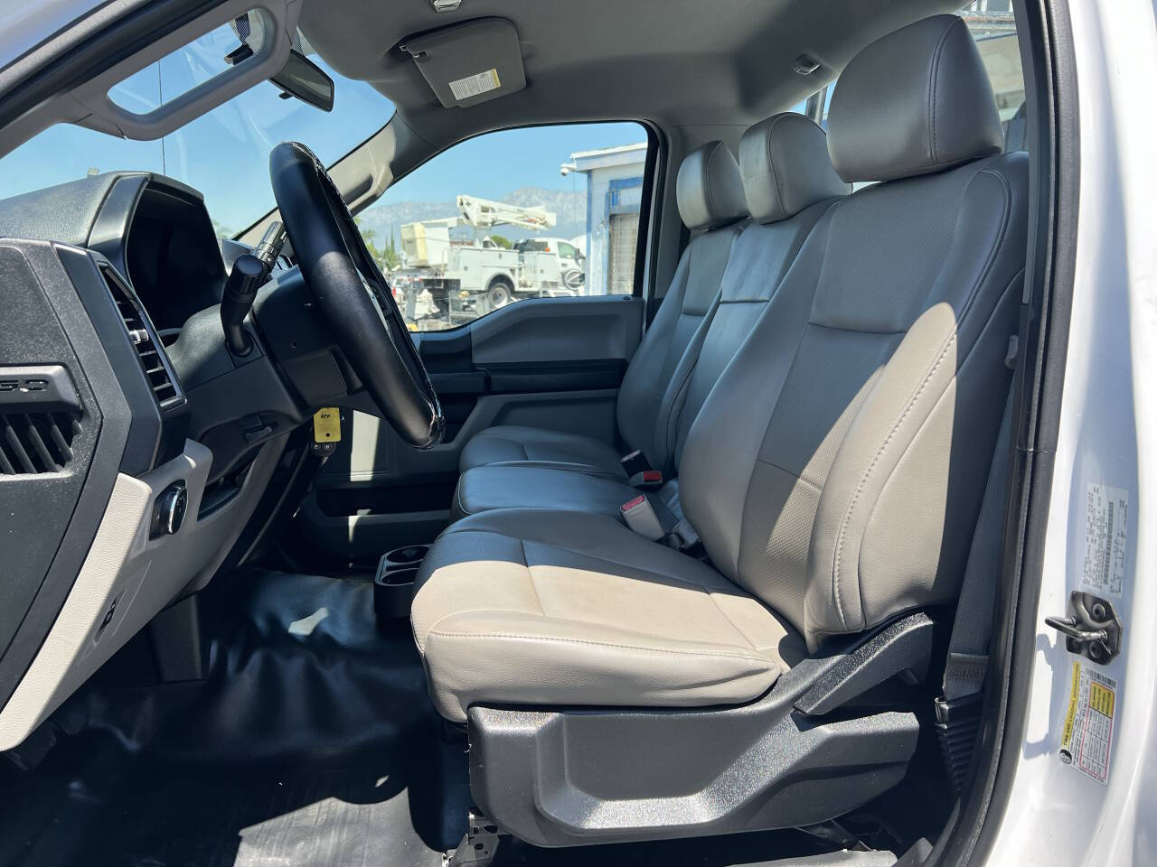 White, 2016 Ford F-150 Image 15