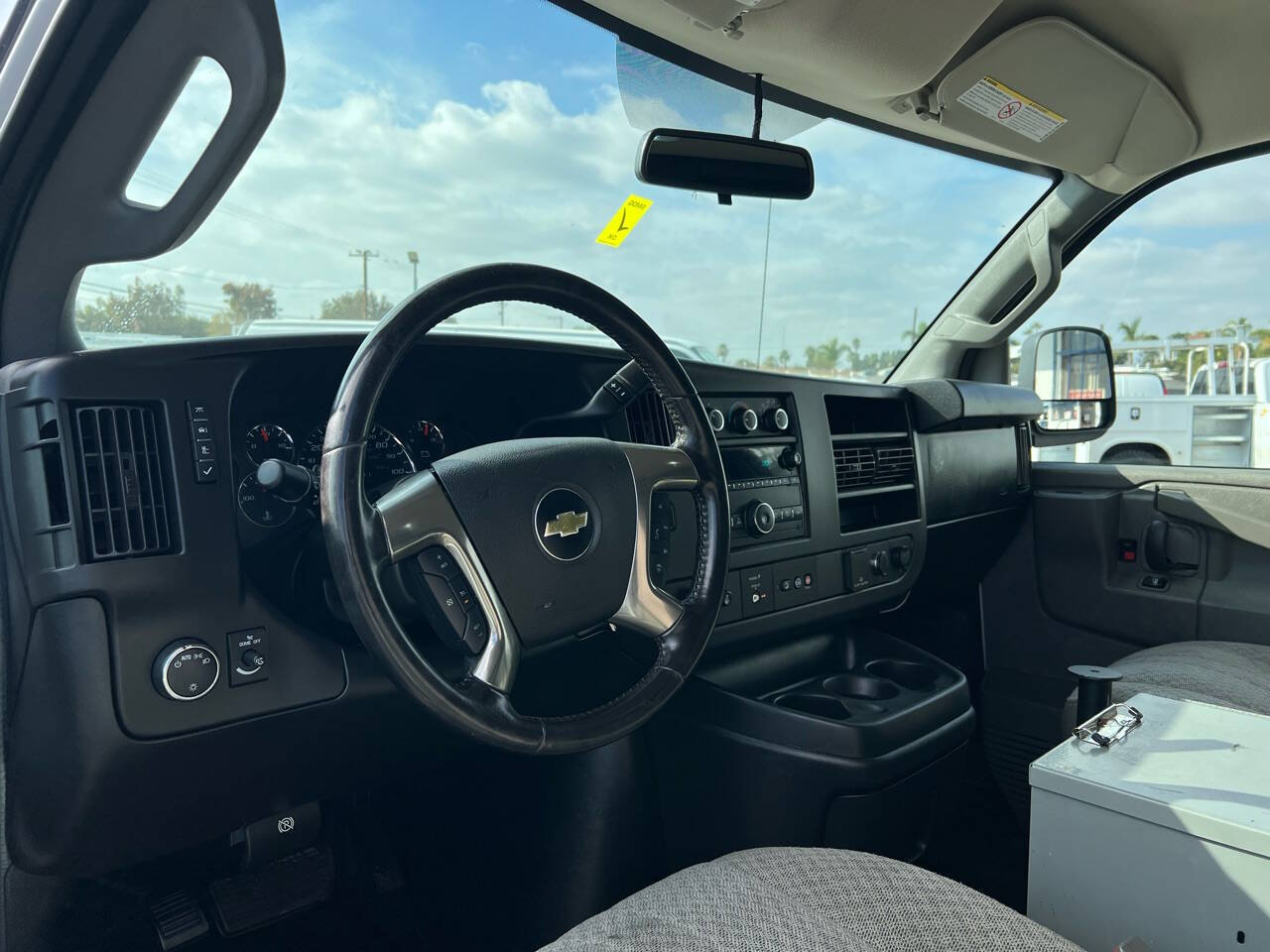 White, 2018 Chevrolet Express Image 22