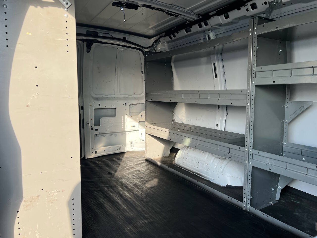 White, 2018 Chevrolet Express Image 10