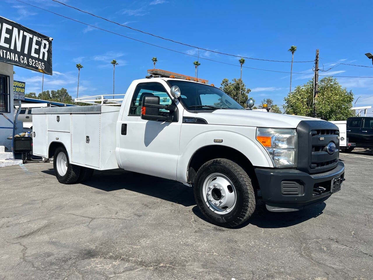 White, 2013 Ford F-350 Super Duty Image 3