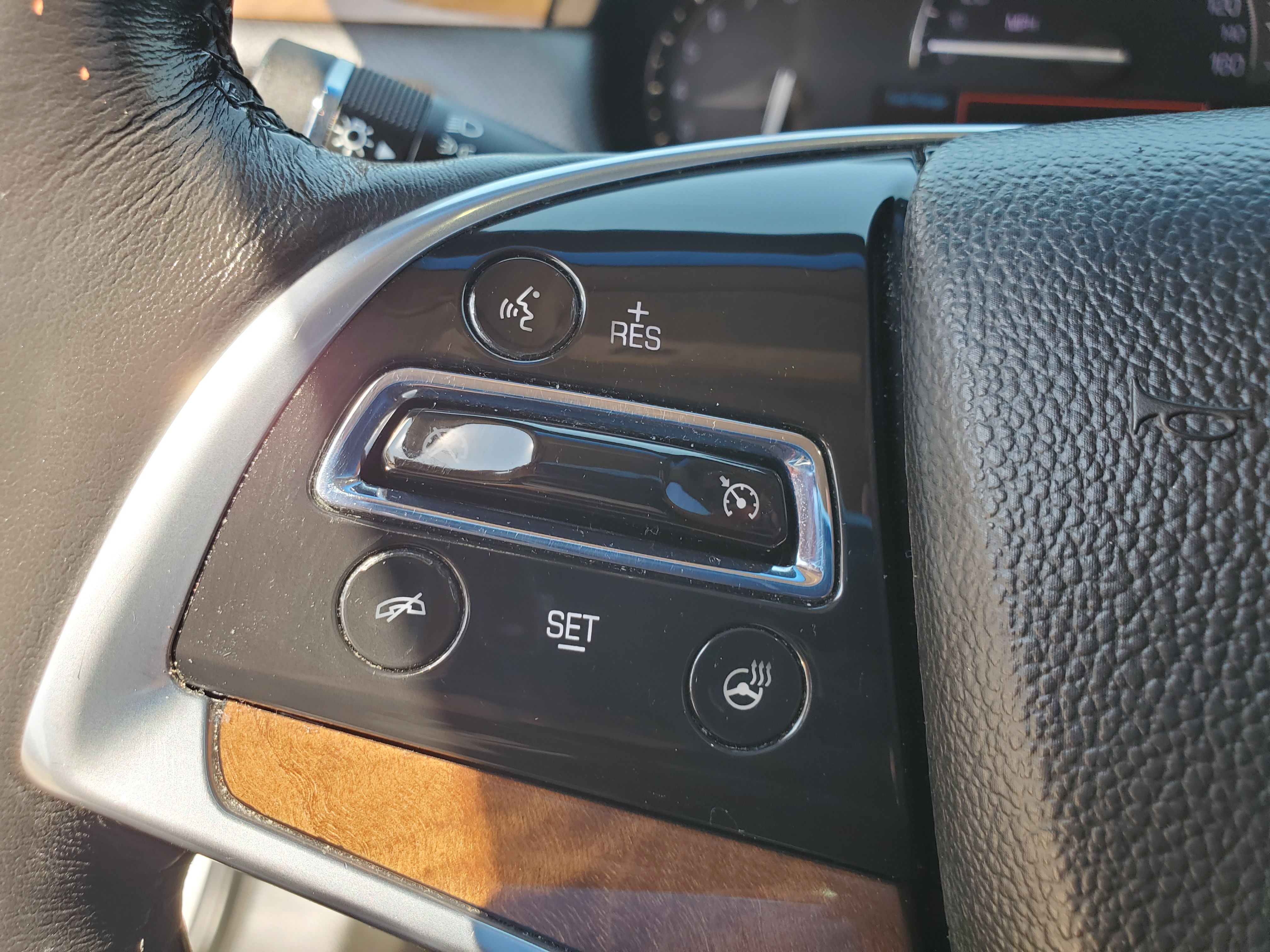 SILVER, 2019 CADILLAC XTS Image 26