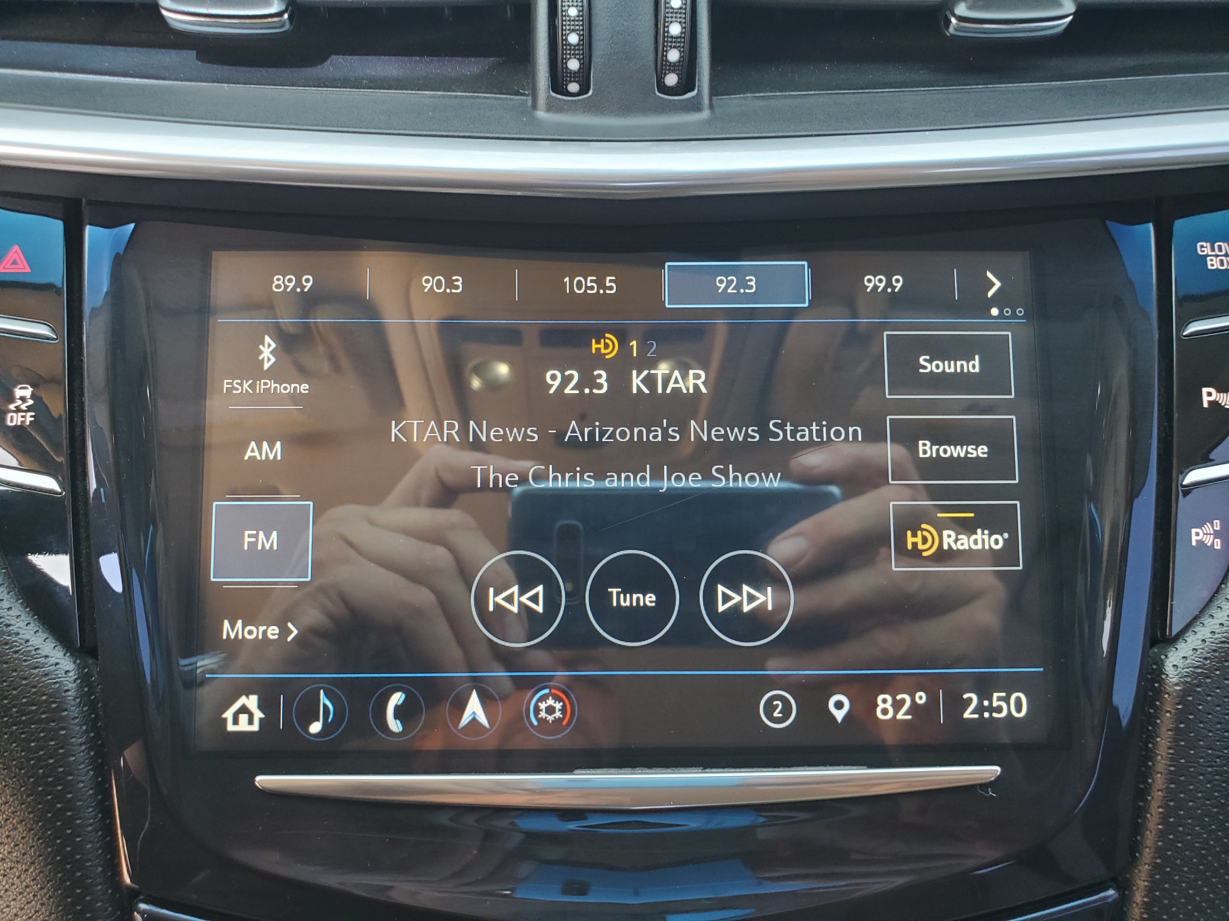 SILVER, 2019 CADILLAC XTS Image 30