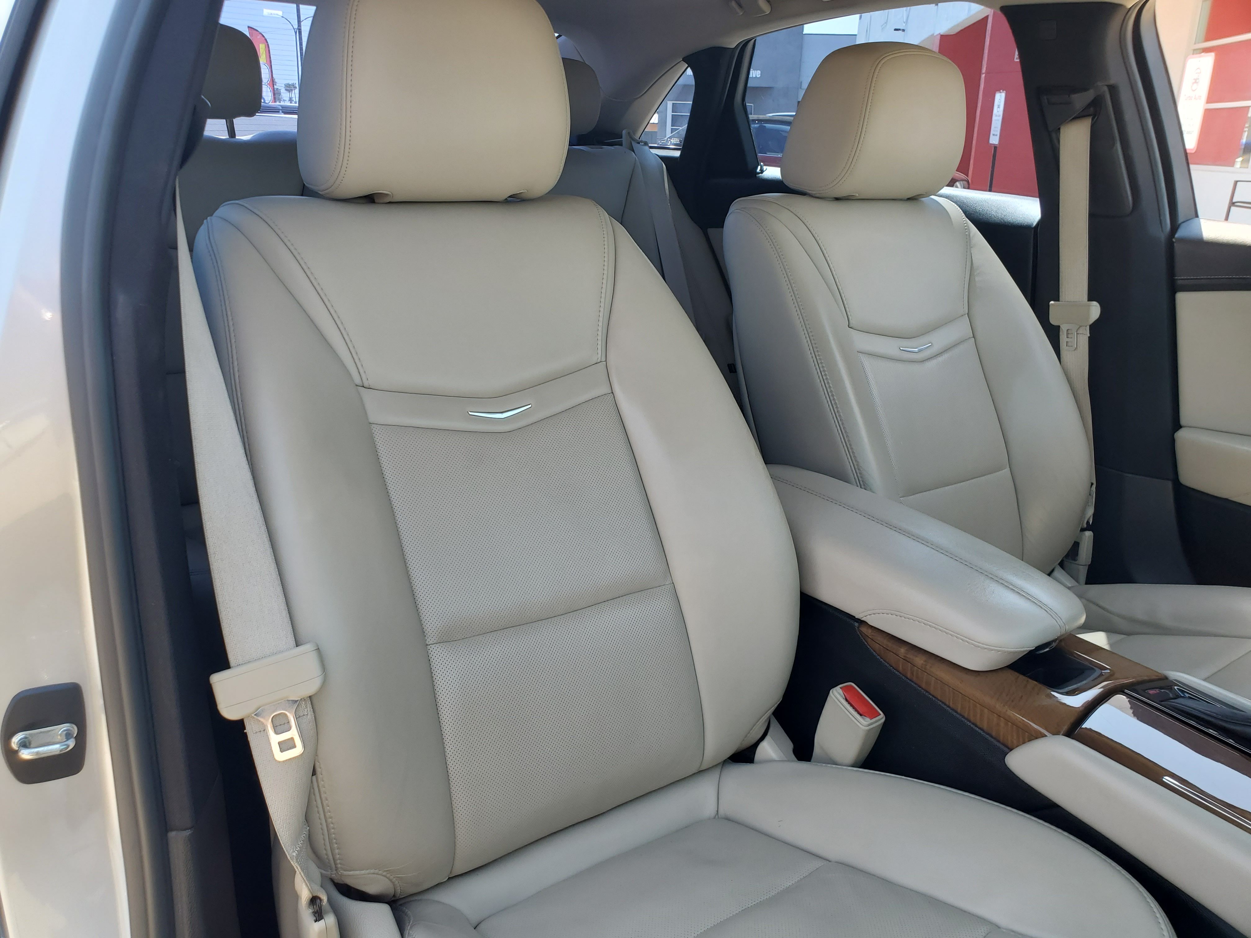 SILVER, 2019 CADILLAC XTS Image 40