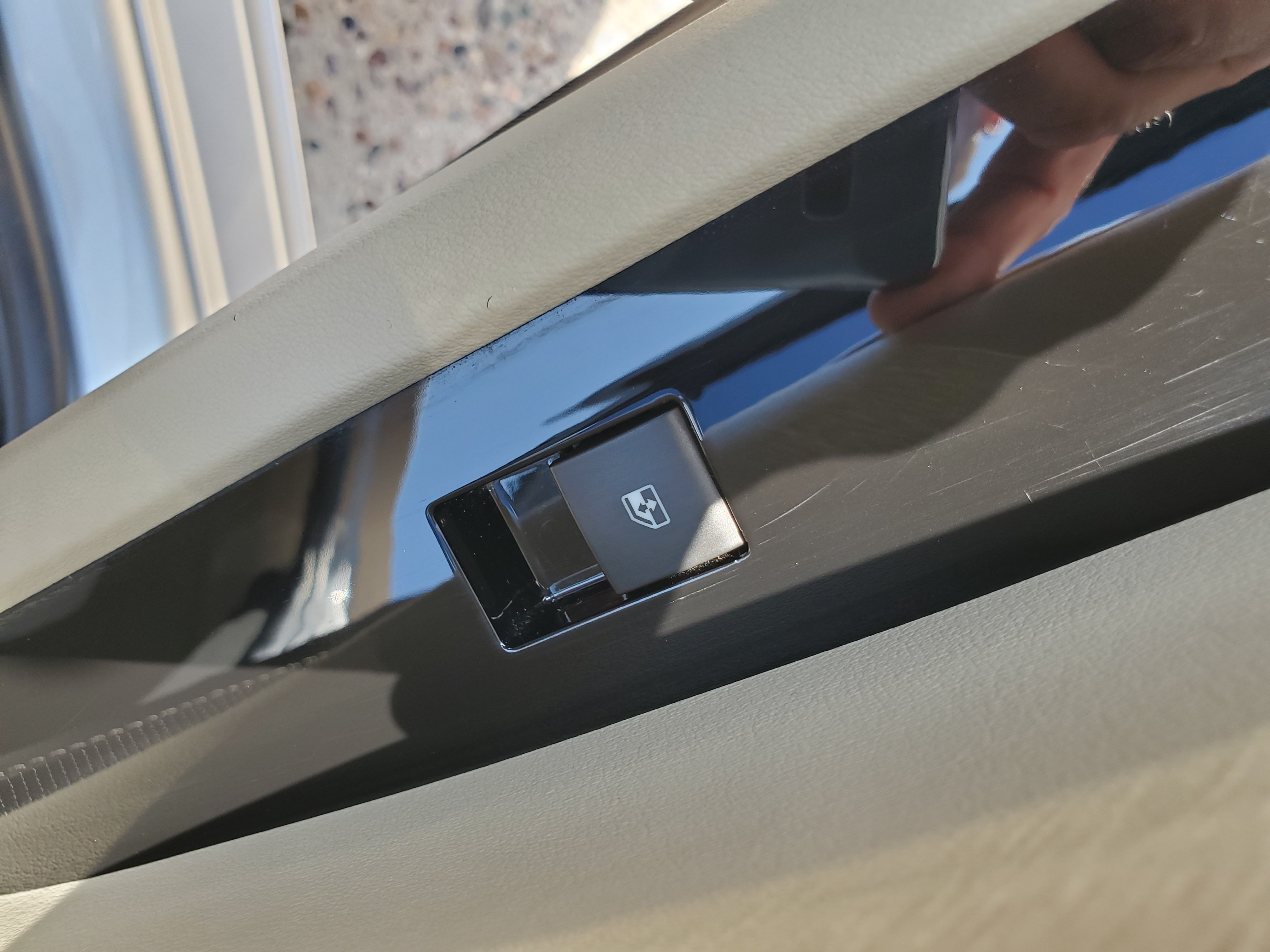 SILVER, 2019 CADILLAC XTS Image 42