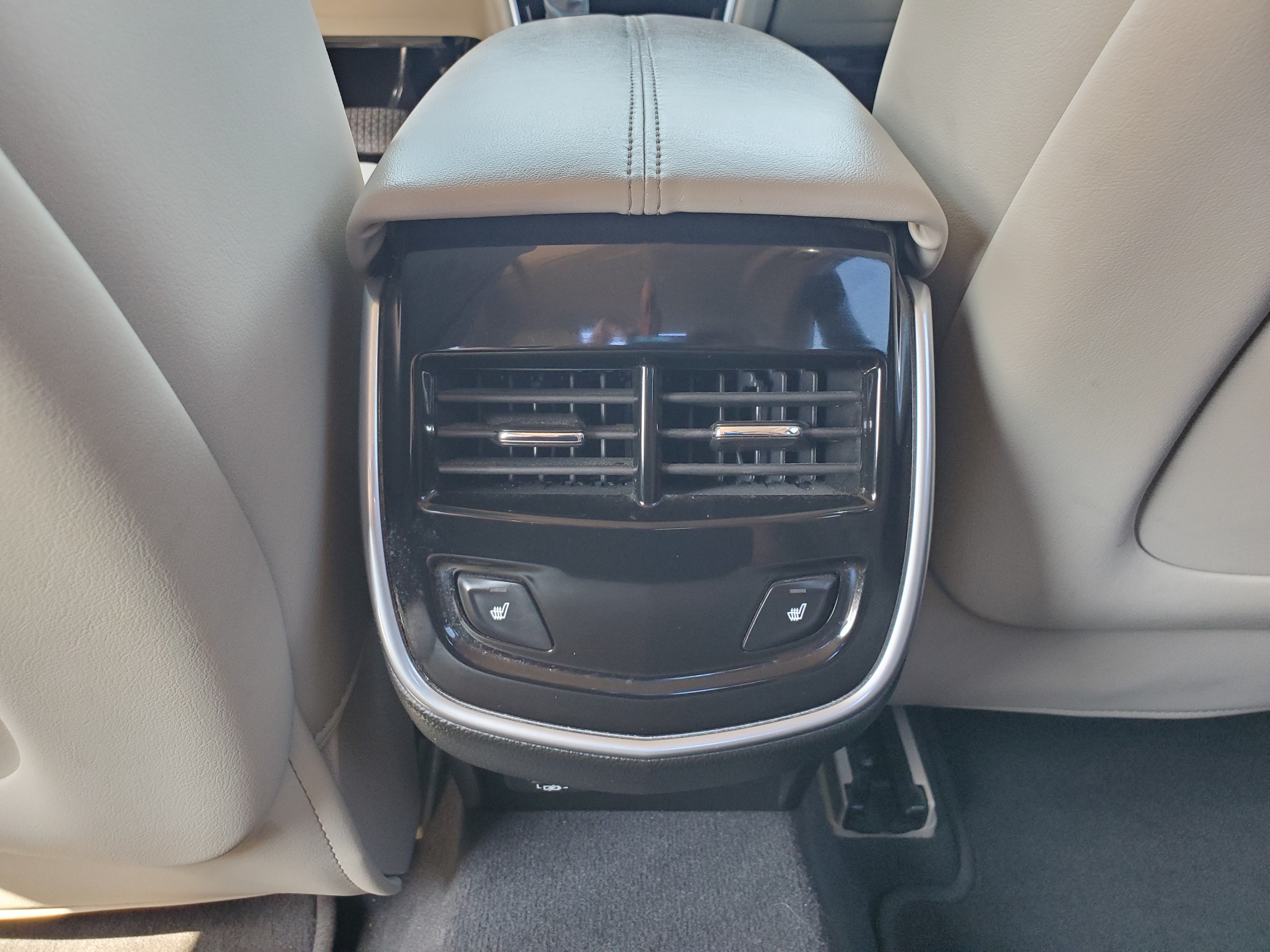SILVER, 2019 CADILLAC XTS Image 44