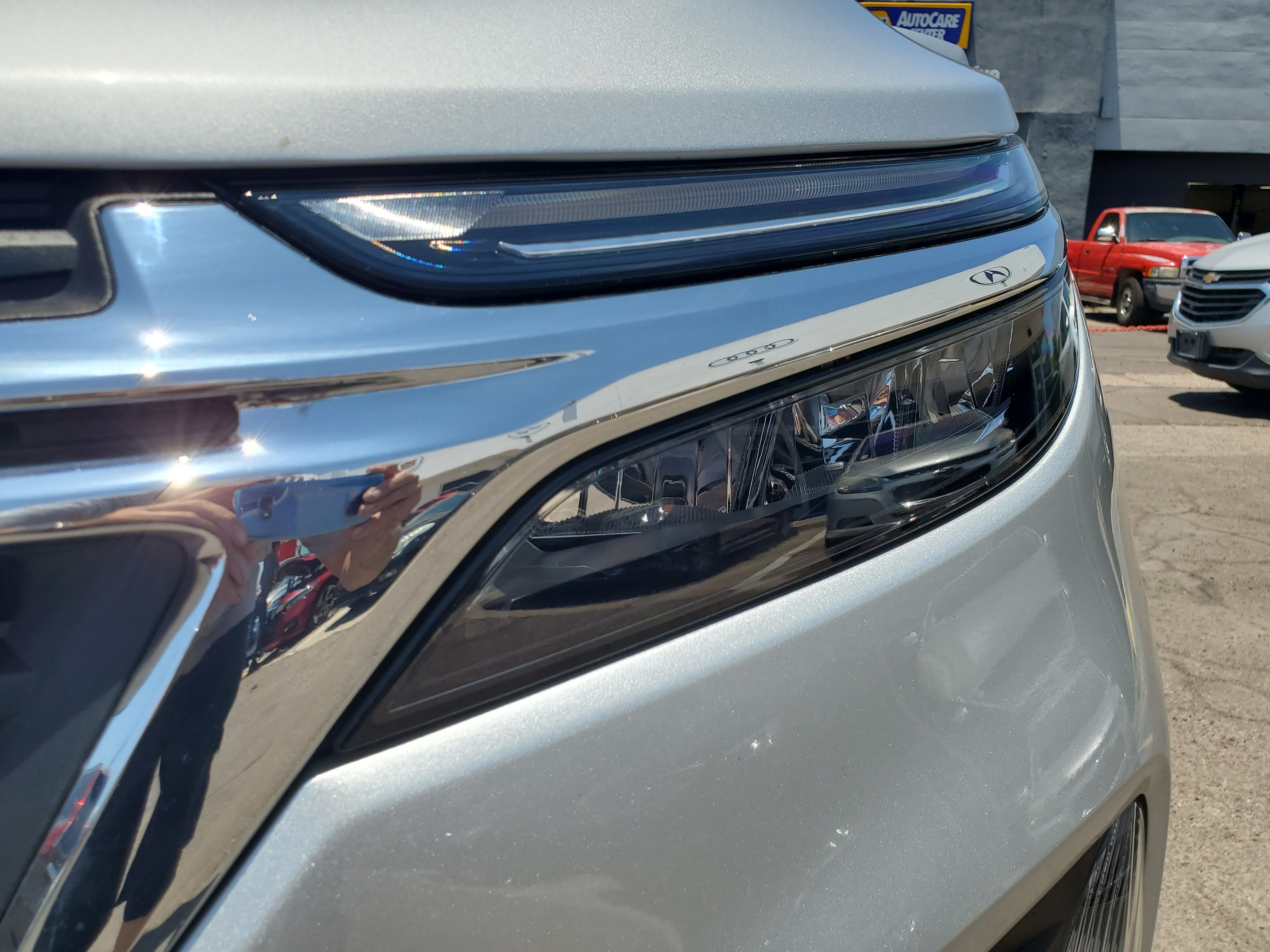 SILVER, 2022 CHEVROLET EQUINOX Image 9