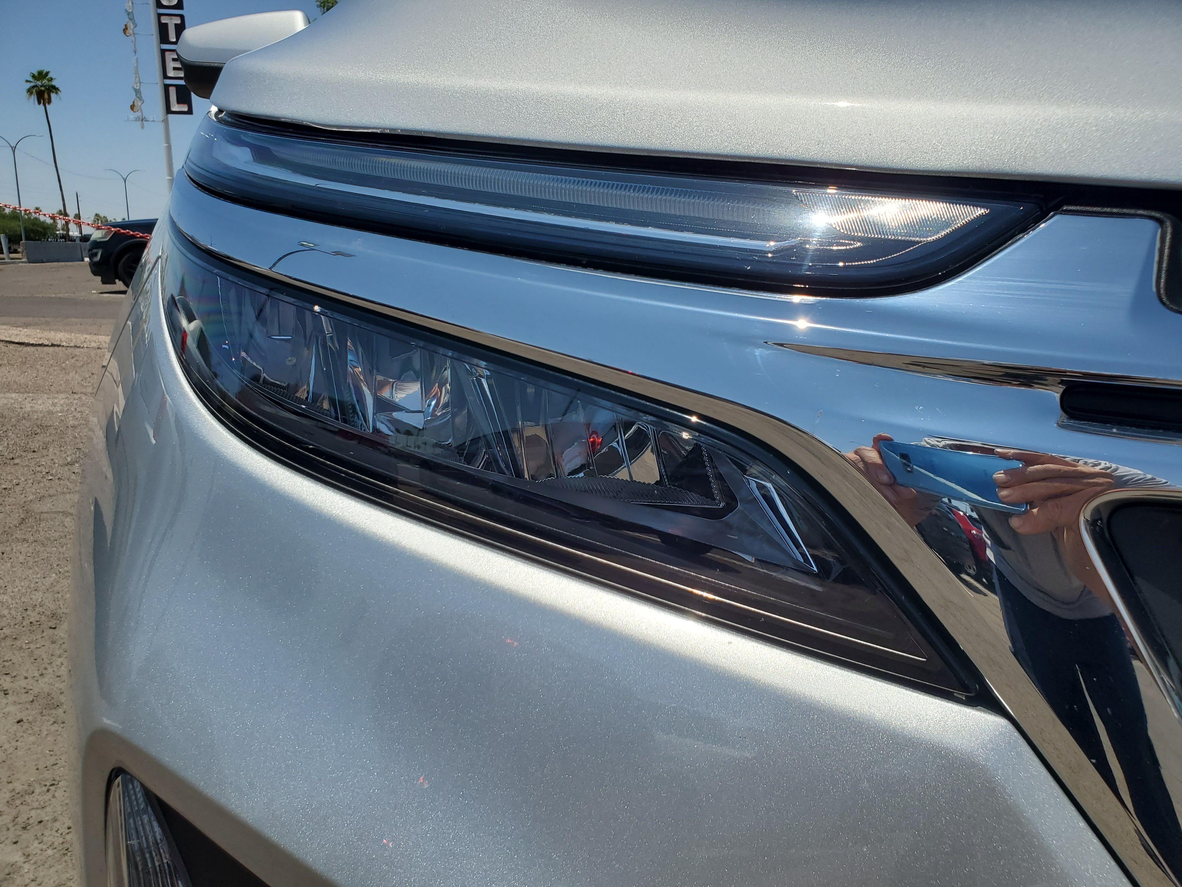 SILVER, 2022 CHEVROLET EQUINOX Image 11