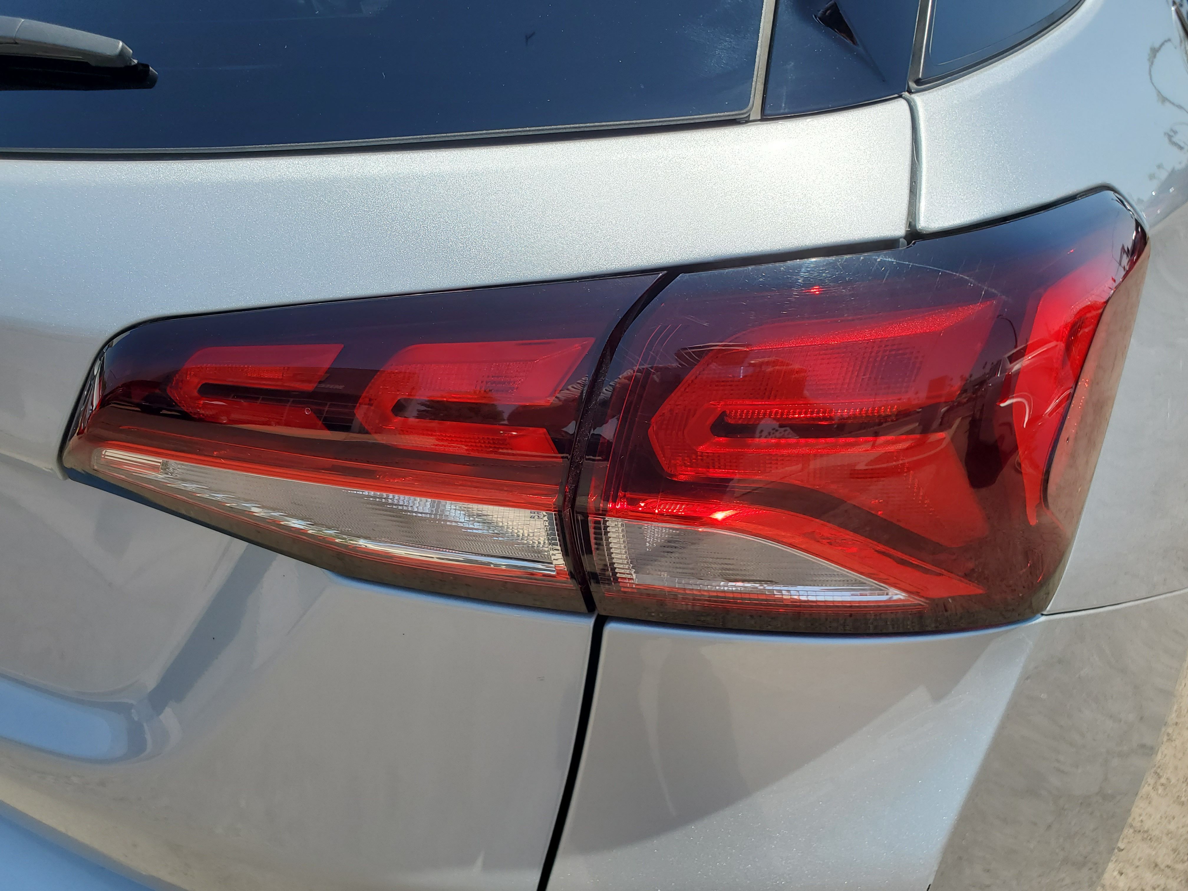 SILVER, 2022 CHEVROLET EQUINOX Image 15