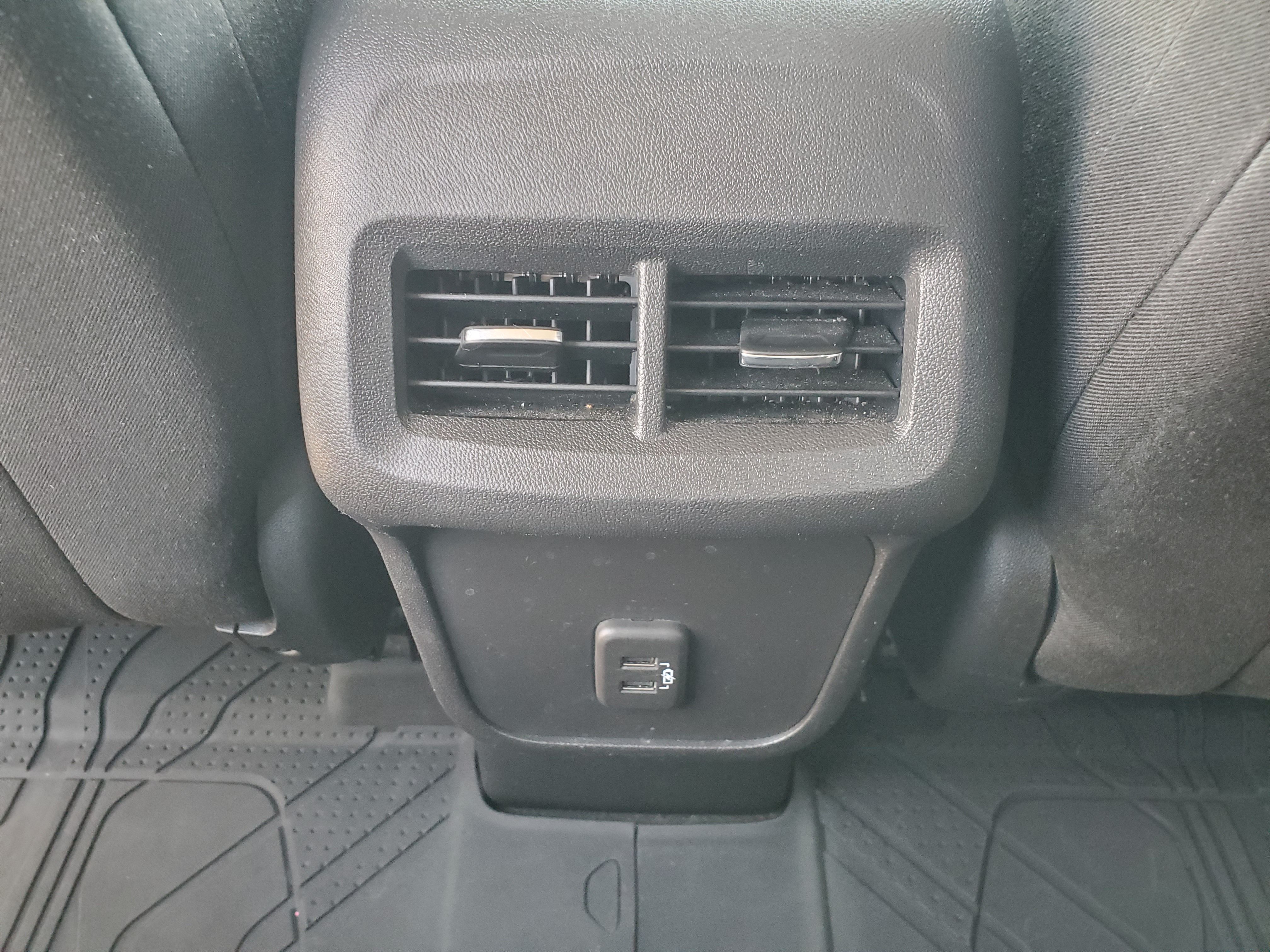 SILVER, 2022 CHEVROLET EQUINOX Image 39