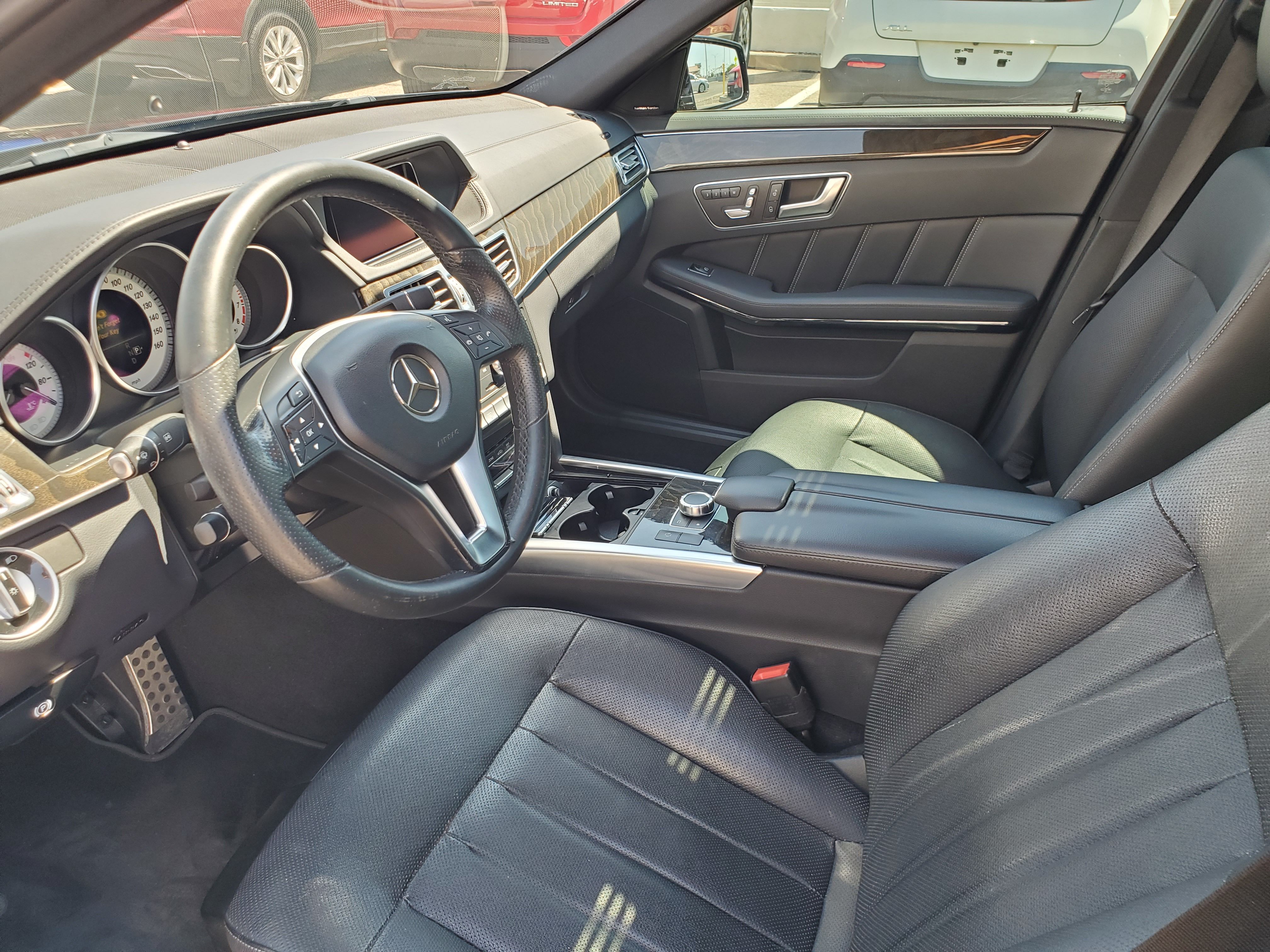 BLACK, 2016 MERCEDES-BENZ E-CLASS Image 20