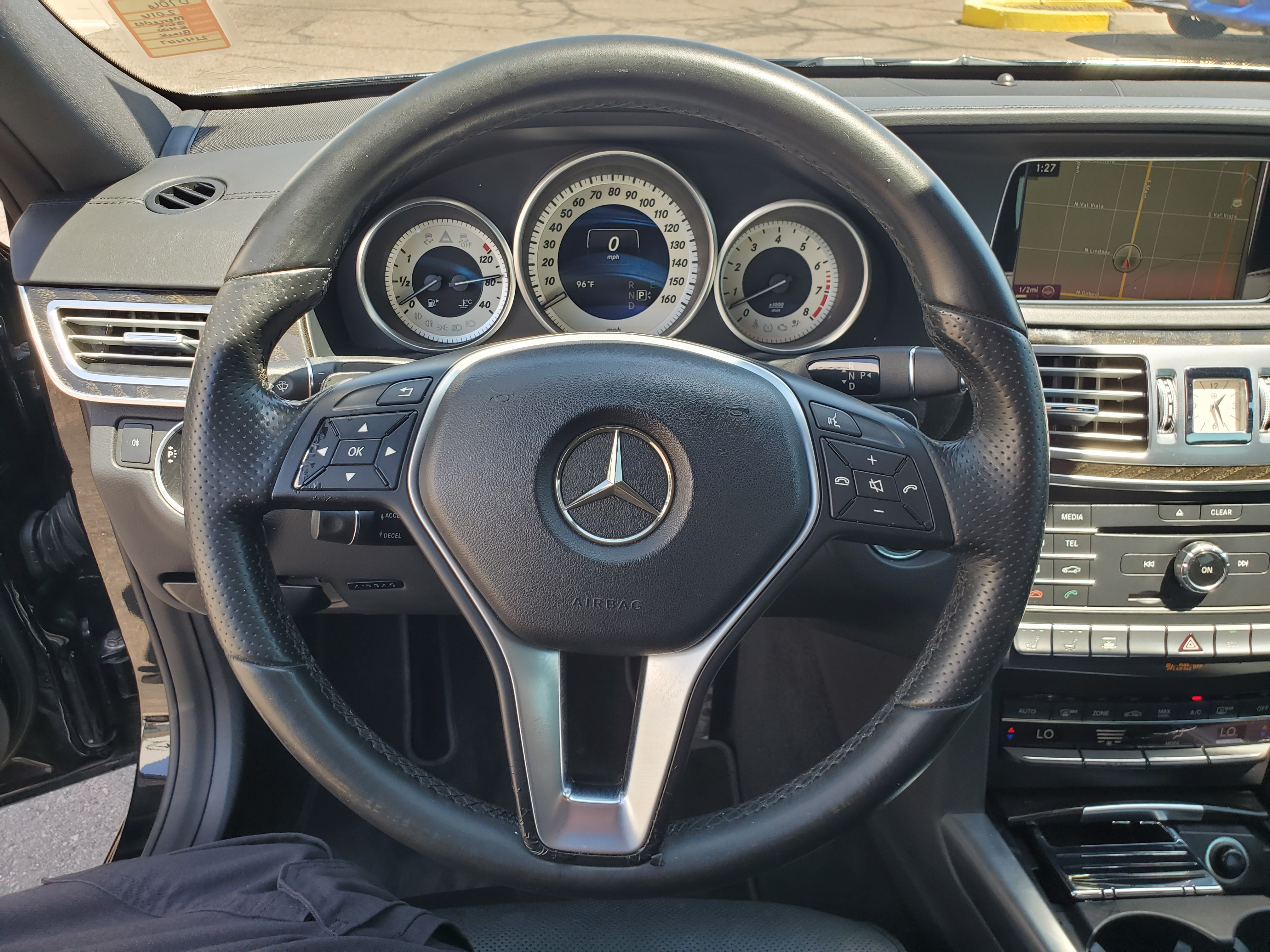BLACK, 2016 MERCEDES-BENZ E-CLASS Image 22