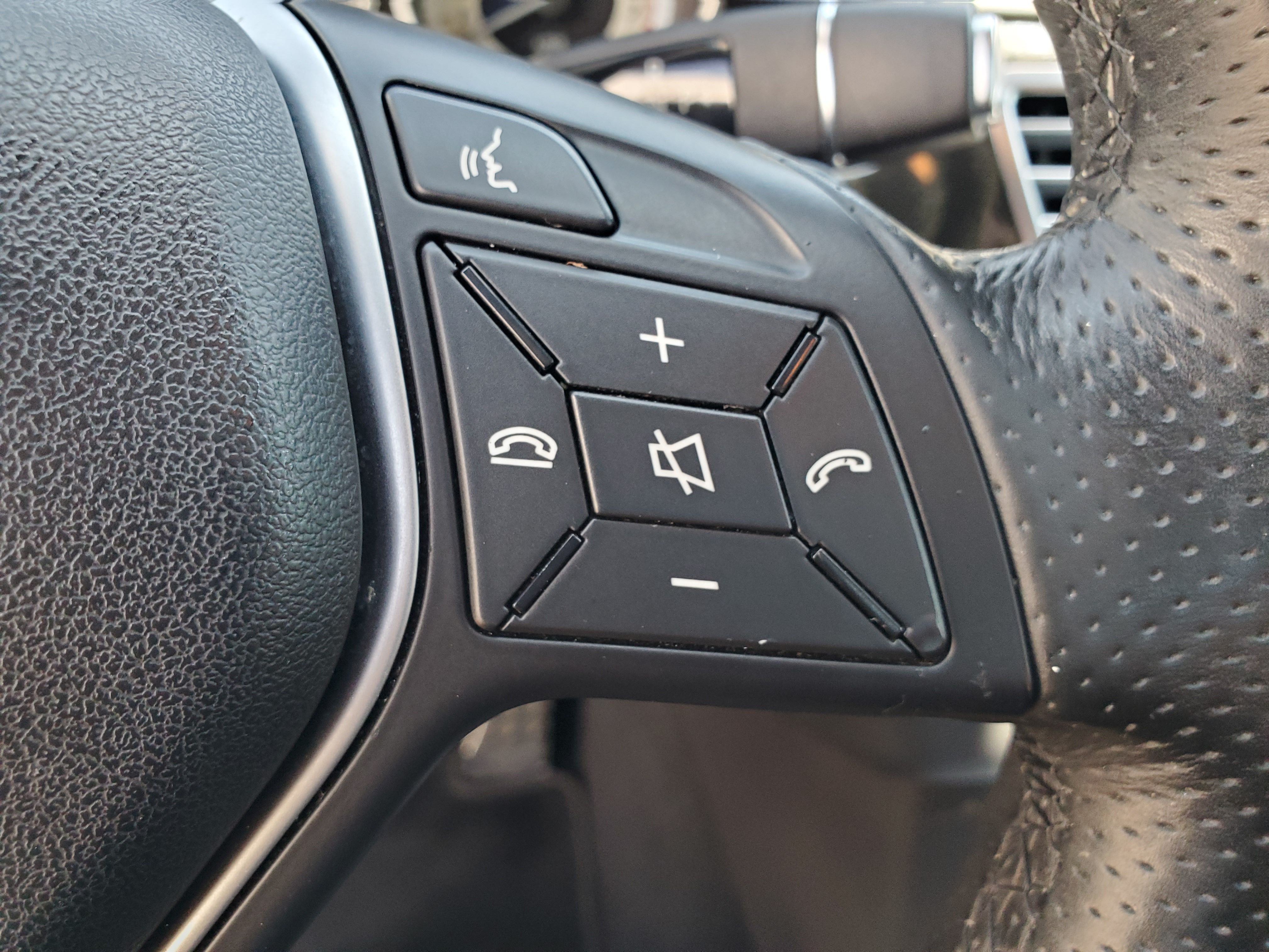BLACK, 2016 MERCEDES-BENZ E-CLASS Image 23