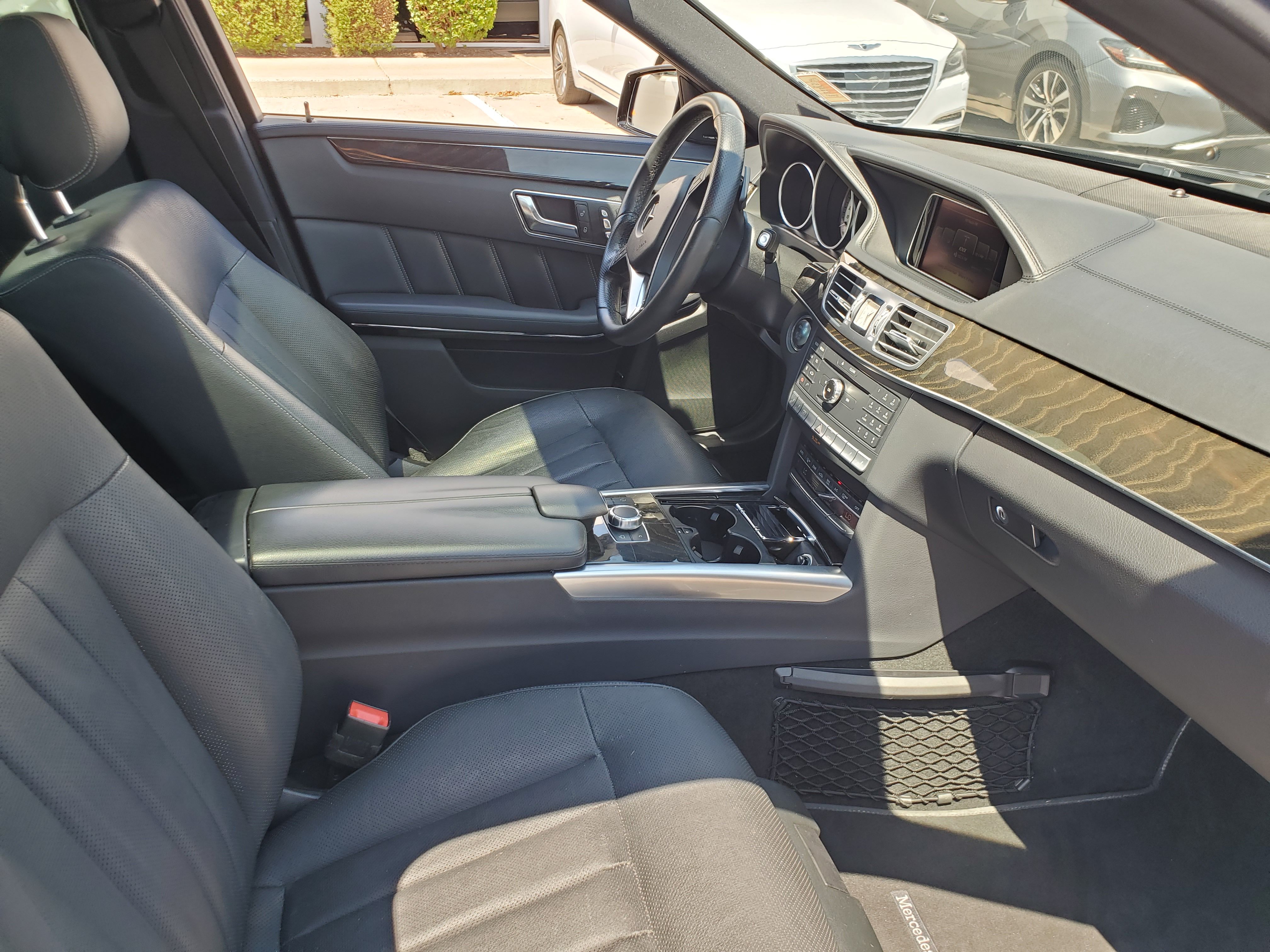 BLACK, 2016 MERCEDES-BENZ E-CLASS Image 38