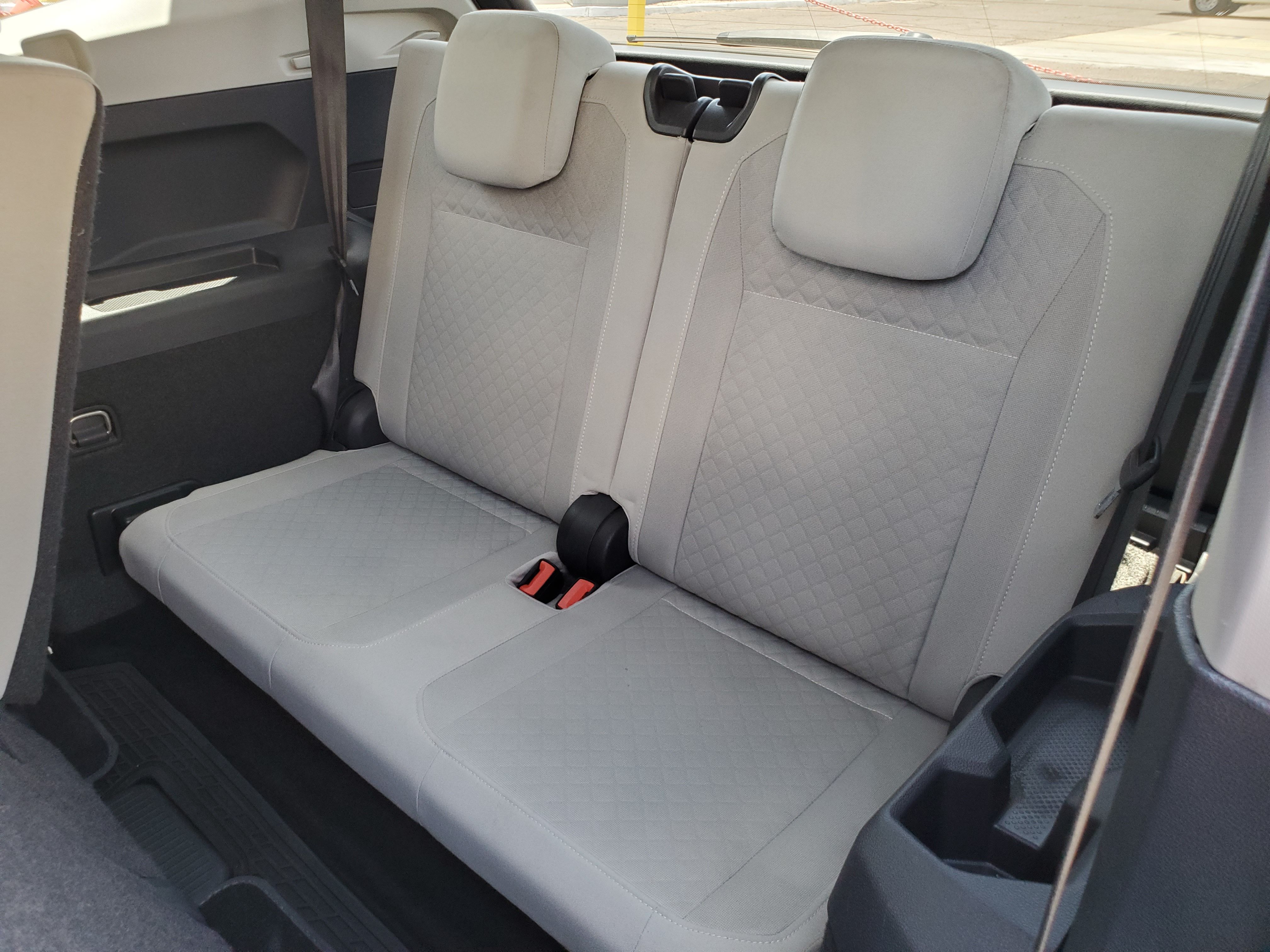 RED, 2019 VOLKSWAGEN TIGUAN Image 43