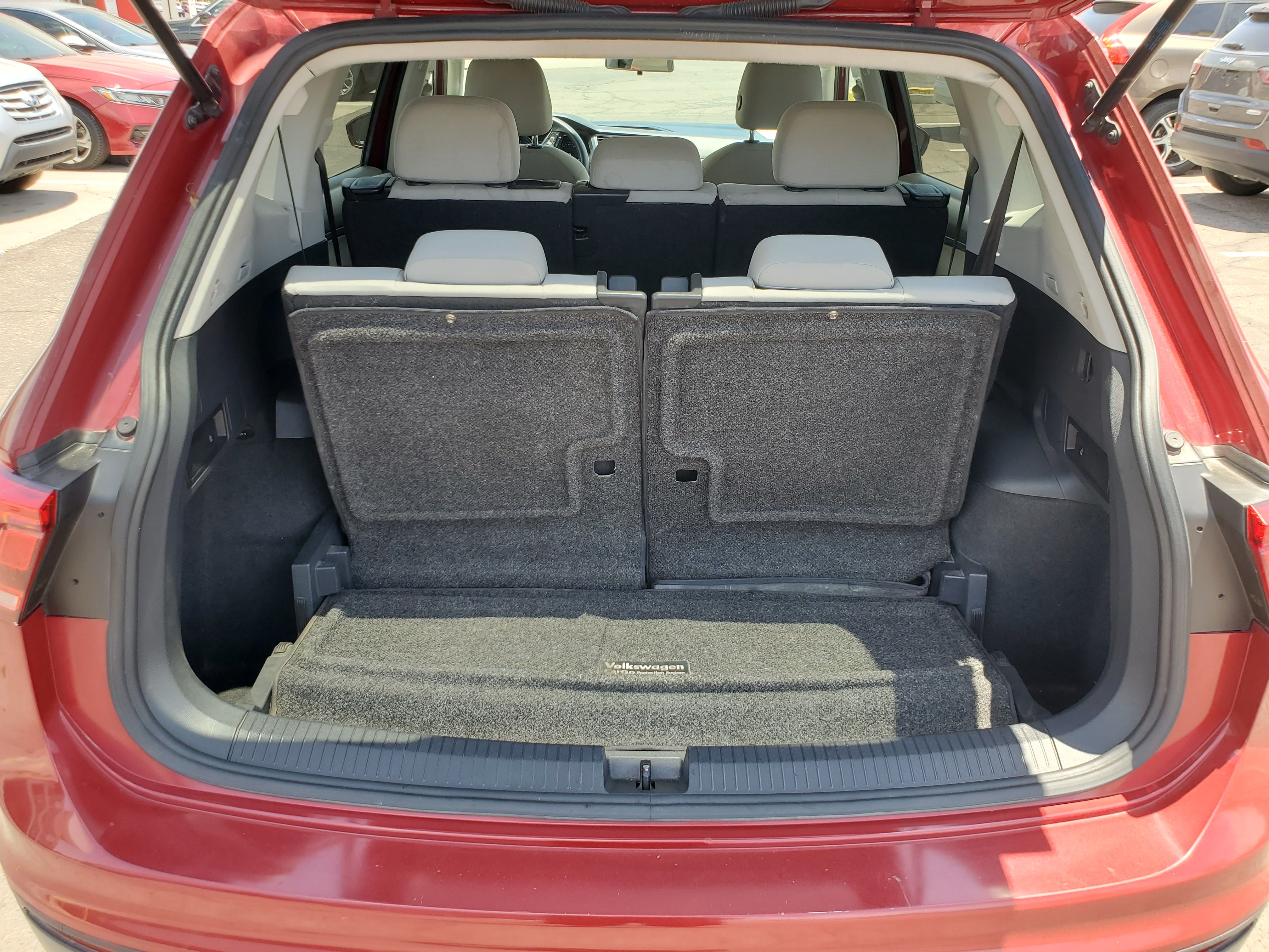 RED, 2019 VOLKSWAGEN TIGUAN Image 45