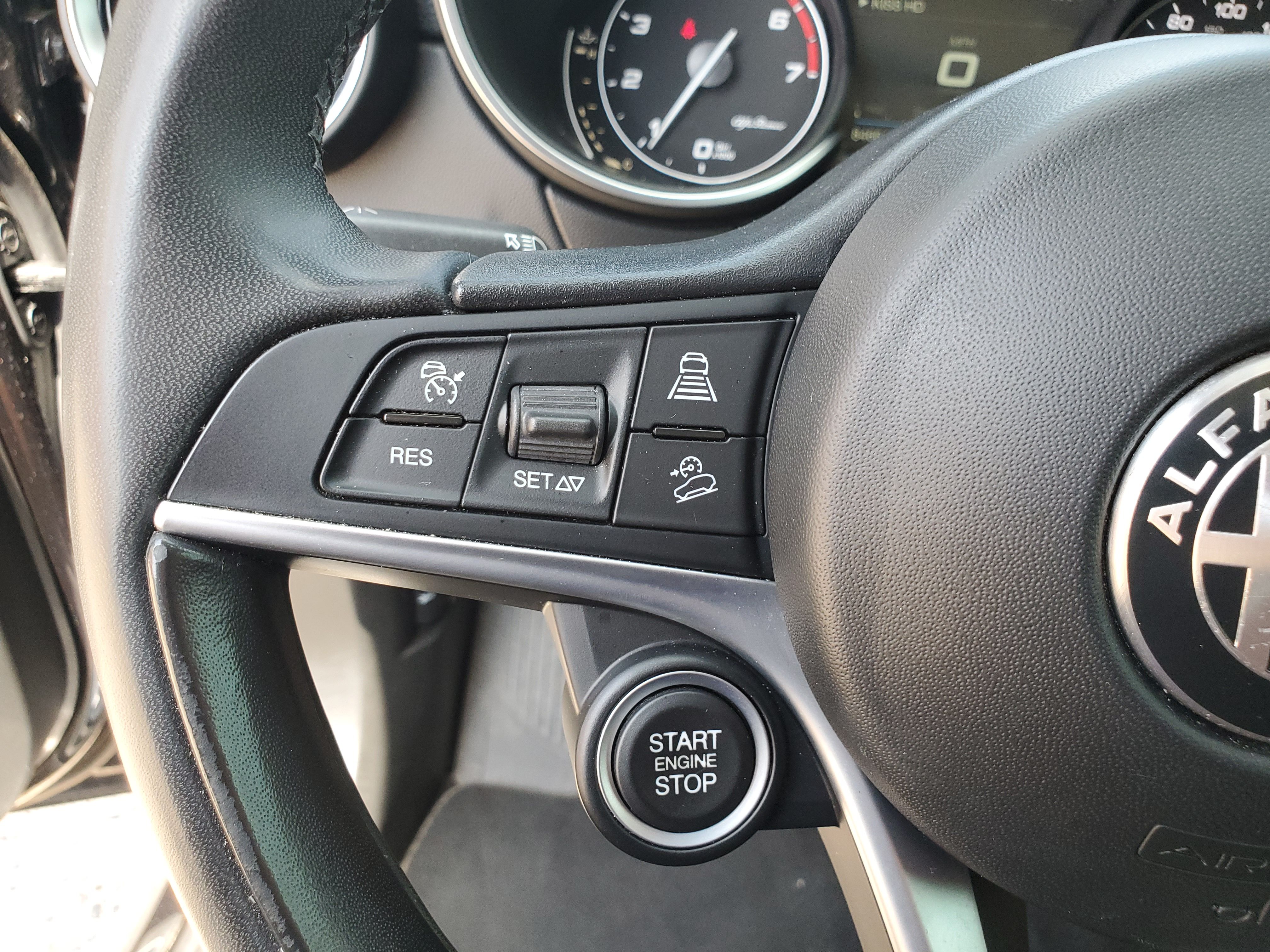 BLACK, 2018 ALFA ROMEO STELVIO Image 25